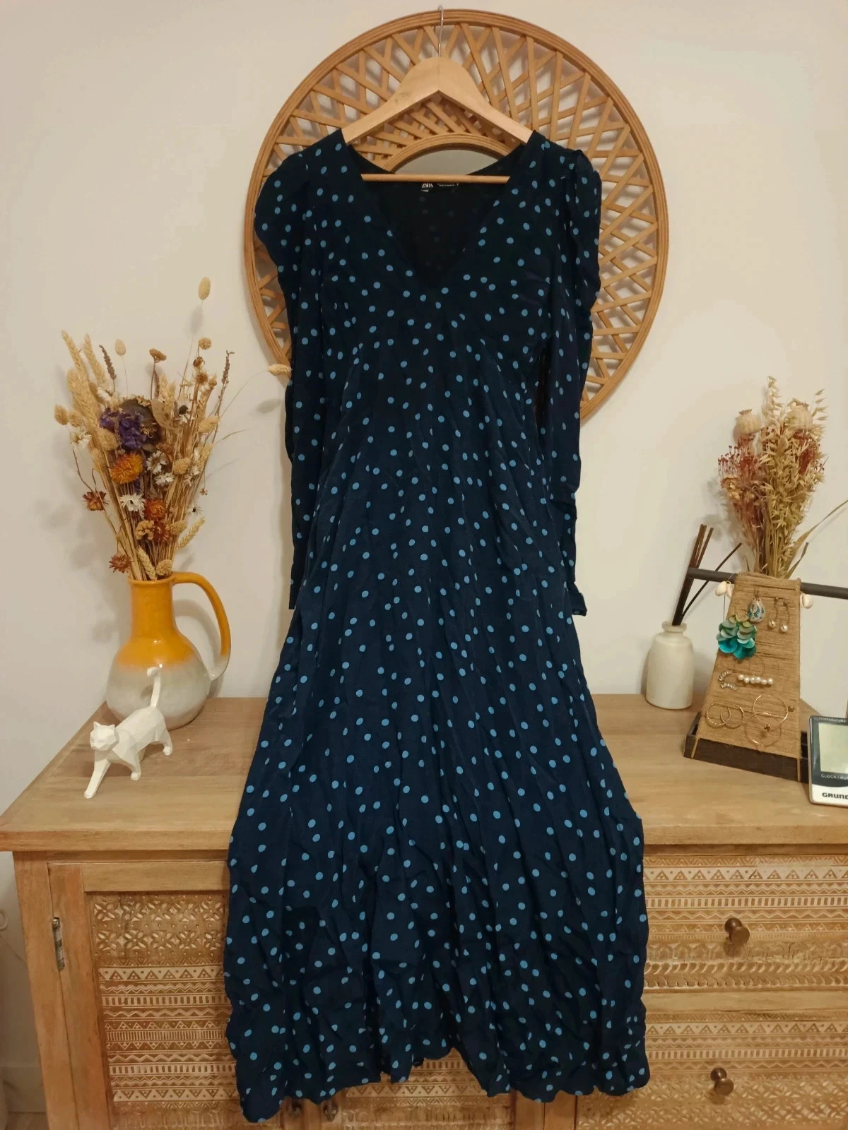 Vestido largo elegante azul marino con lunares celestes de ZARA – Zara Woman – taille S / 36 / 8 4