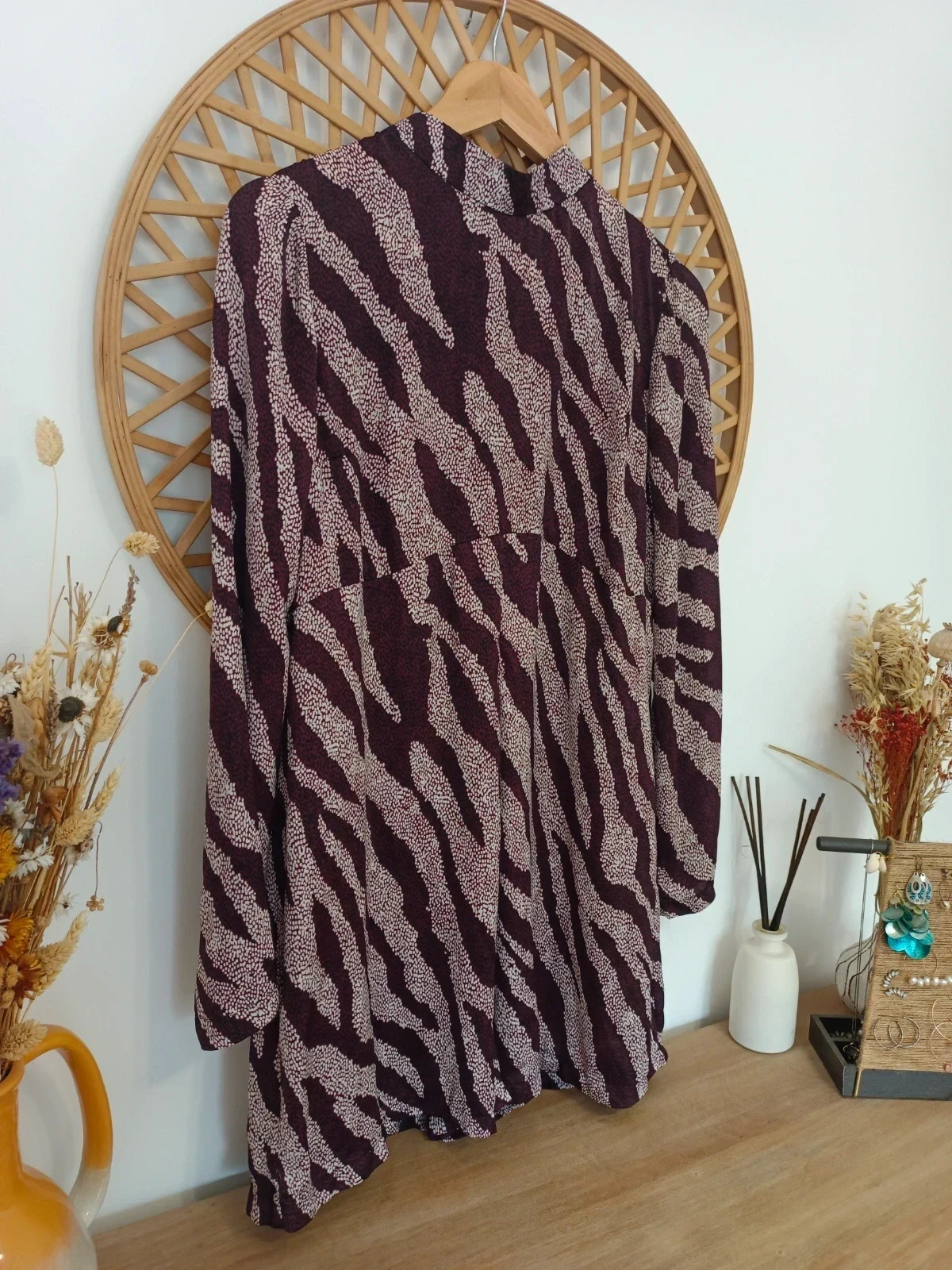 Vestido Zebra Burgundy – Lexy Stewart Robe Animal Print Chic Herbst Dress – Lexy Stewart – taille M / 38 / 10 3