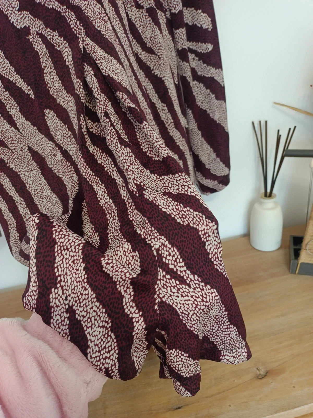 Vestido Zebra Burgundy – Lexy Stewart Robe Animal Print Chic Herbst Dress – Lexy Stewart – taille M / 38 / 10 5