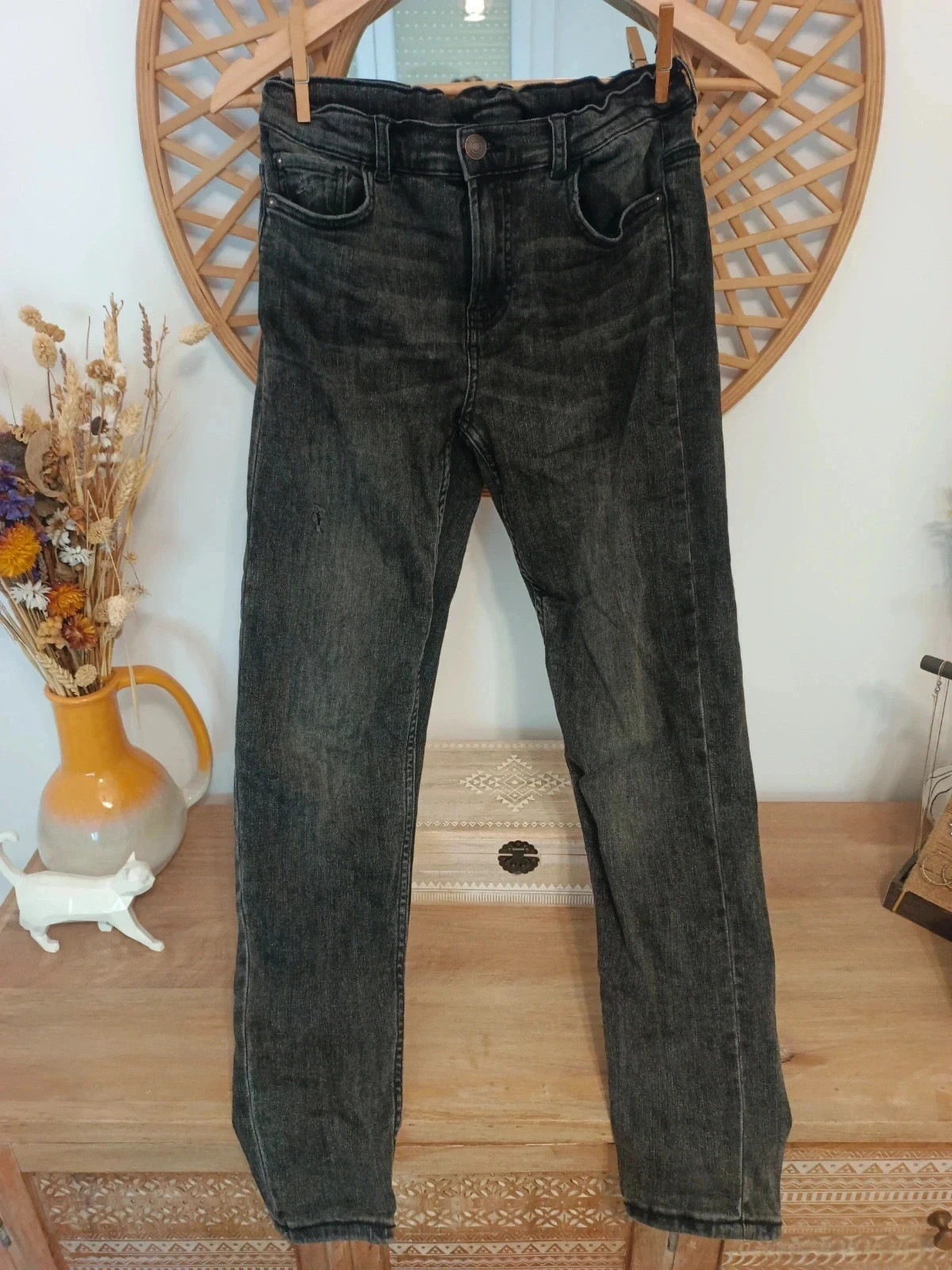 Pantalón Elastic Denim negro desgastado, ajuste elástico en la cintura de Zara – Zara – taille XS / 34 / 6 2