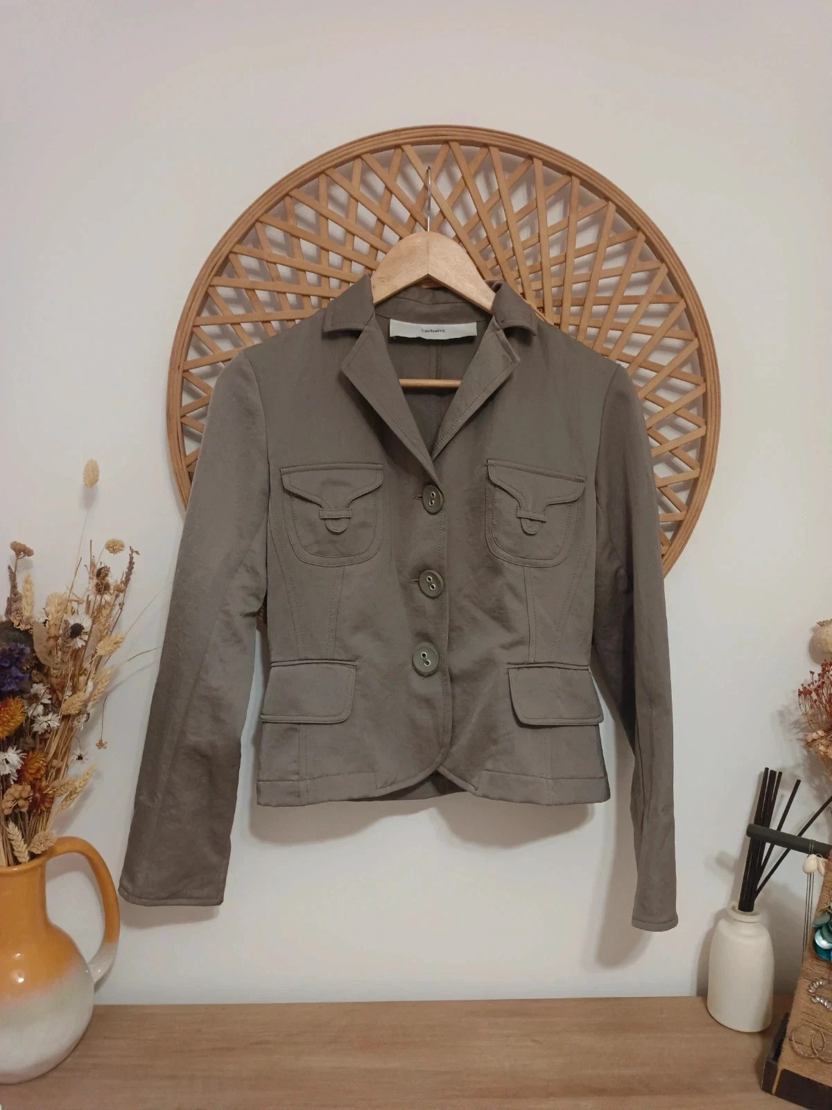 Cacharel satin blazer jacket taupe brillante elegante americana corta soirée