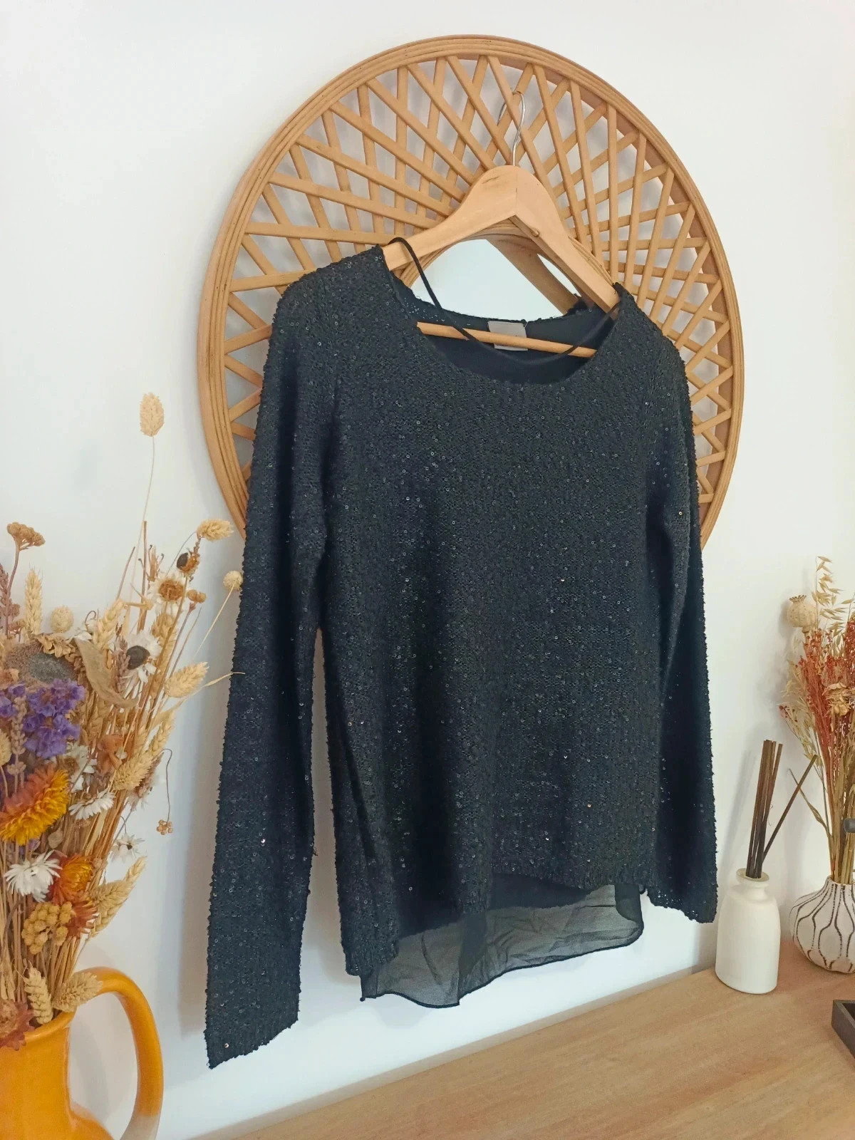 Jersey negro de lentejuelas Vero Moda con abertura trasera y gasa – Vero Moda – taille S / 36 / 8 3