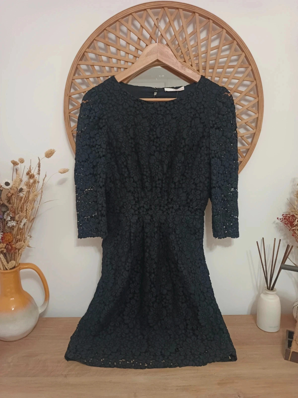 Vestido negro de encaje floral de la marca Camaïeu, talla S – Camaïeu – taille S / 36 / 8