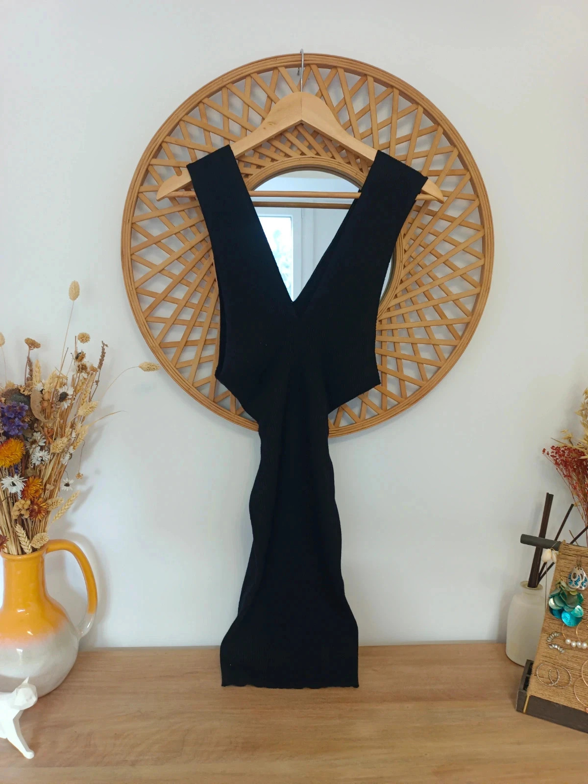 Vestido Golden Days Paris – black ribbed dress TU – vestido canalé escote profundo