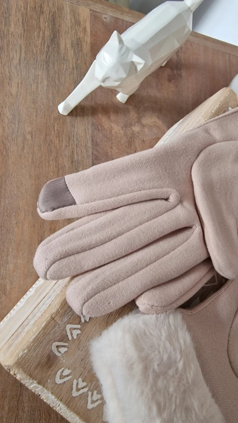 Guantes beige con pelo suave táctiles · Faux Fur Gloves · Gants fourrure beige · Guanti pelliccia – fashion gloves – taille Taille unique 5