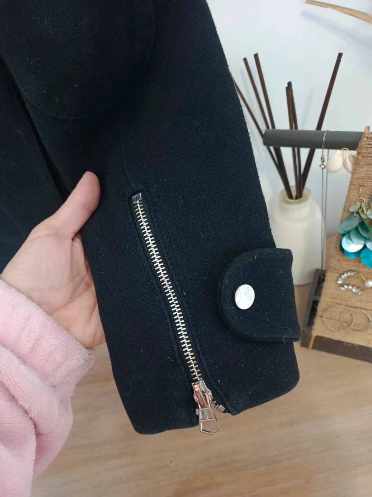 Abrigo negro Zara Trafaluc S · Black hooded coat · Manteau noir · Cappotto nero – Zara Trafaluc – taille S / 36 / 8 5