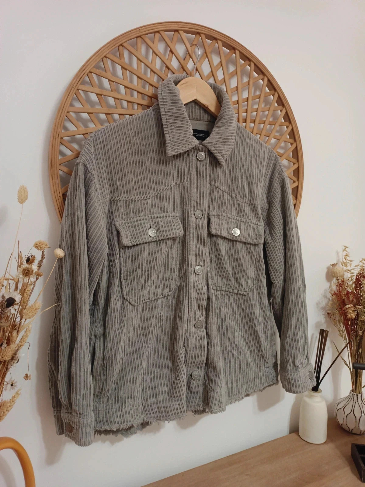 Sobrecamisa oversize de pana gris Zara / Grey corduroy overshirt Zara – Zara – taille XS / 34 / 6 3