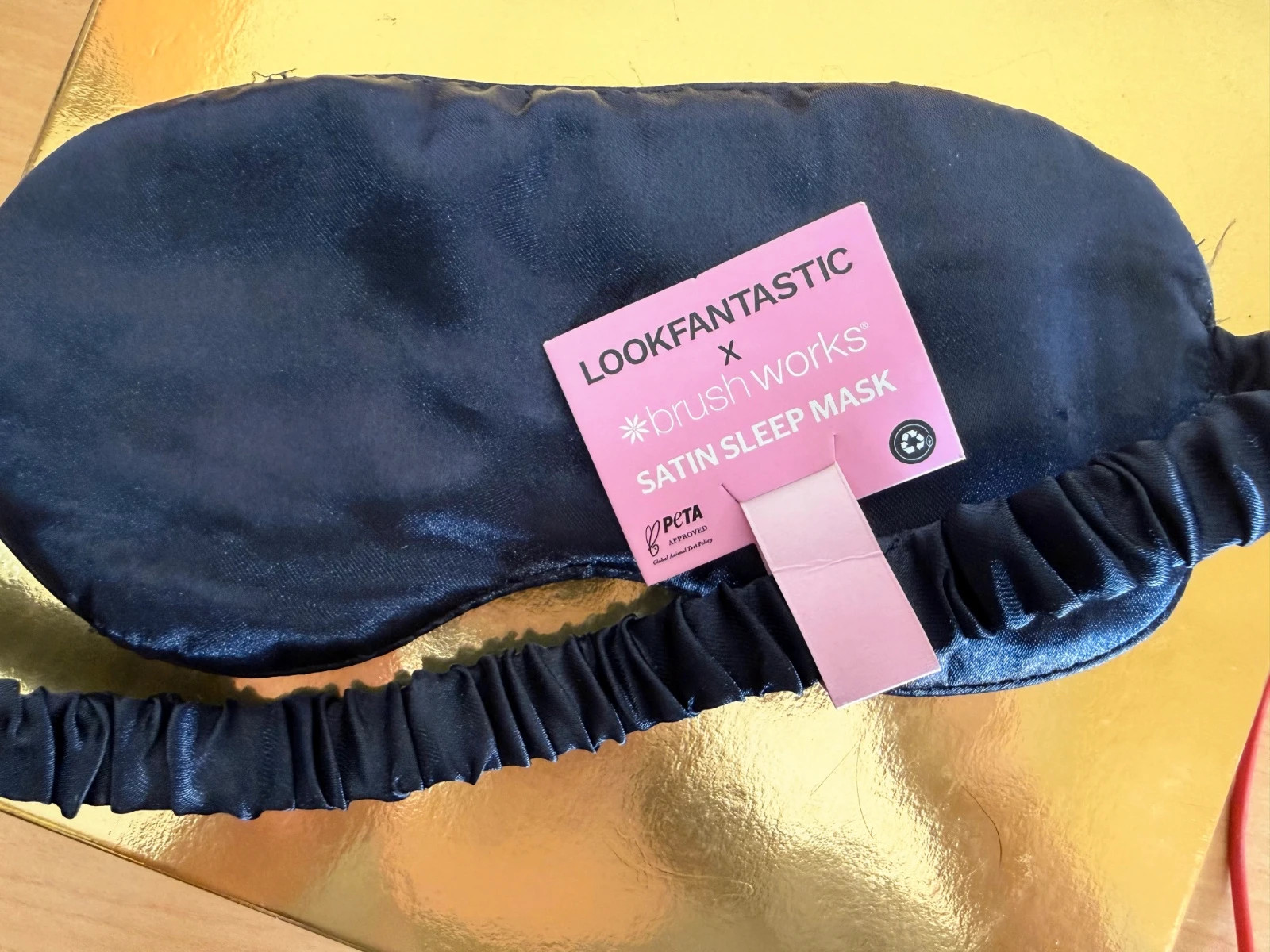 Lookfantastic x Brush Works Satin Sleep Mask Azul – Nueva con etiqueta – Lookfantastic 2