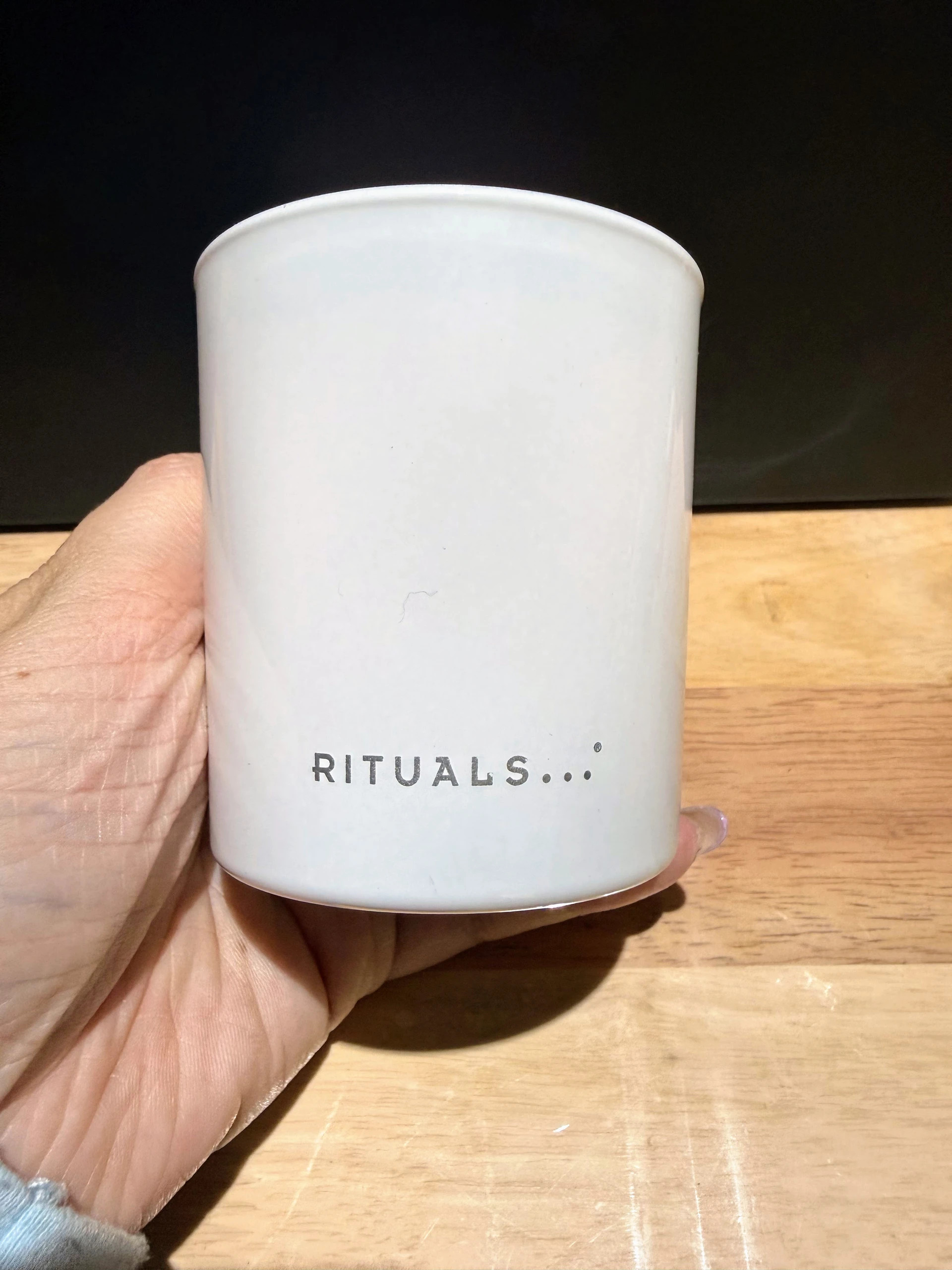 Rituals The Ritual of Sakura Vela 140 g – Vela aromática