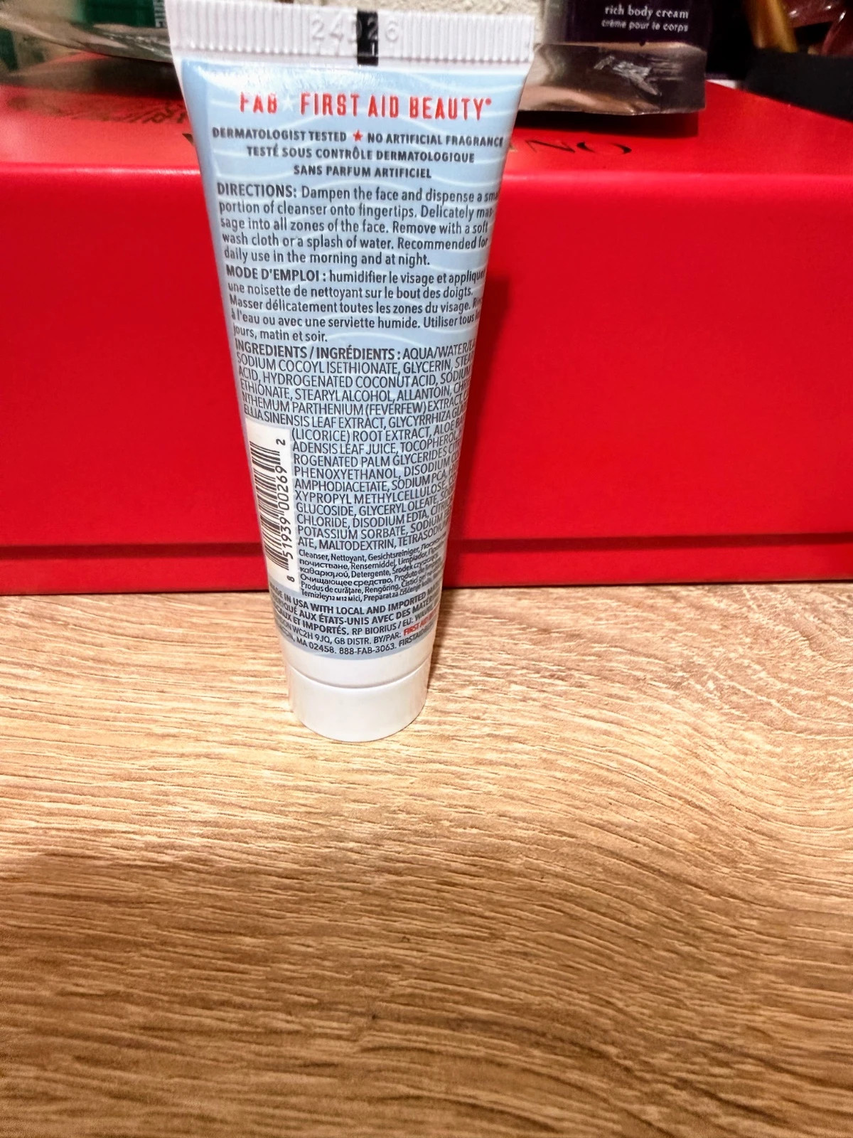 🧼 First Aid Beauty Limpiador Facial 28,3 g | limpieza suave y calmante🧼 – First Aid Beauty 2