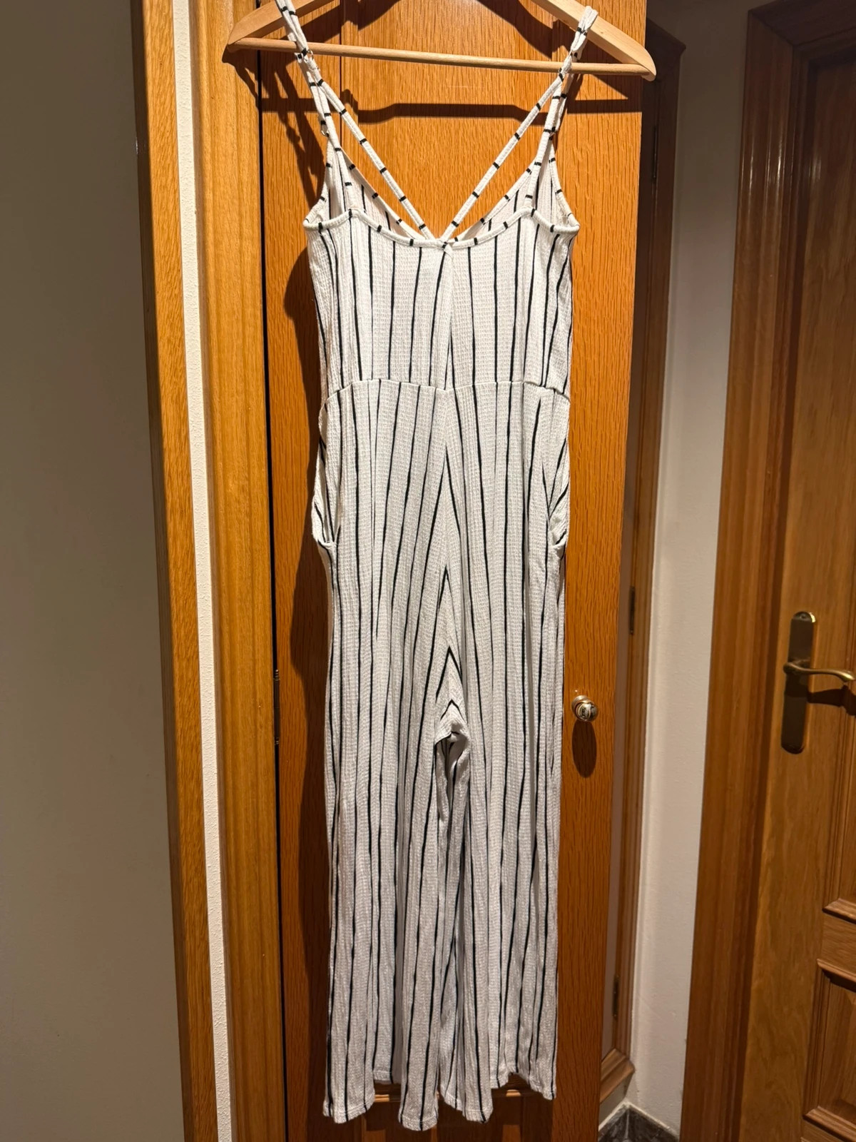 🖤 Mono Bershka rayas blancas y negras 🤍 muy buen estado | talla M – Bershka – taille M / 38 / 10 2