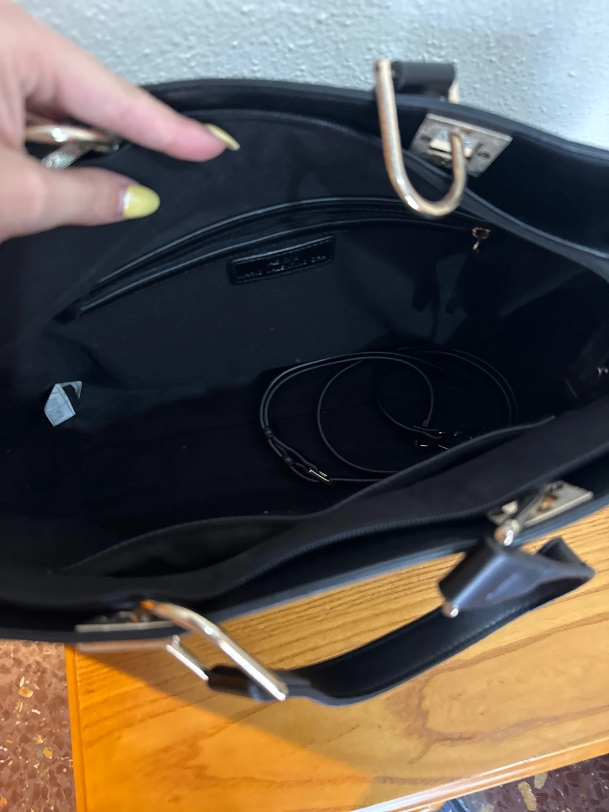 👜 Bolso tote Mario Valentino negro🖤| Muy bueno – Mario Valentino 2