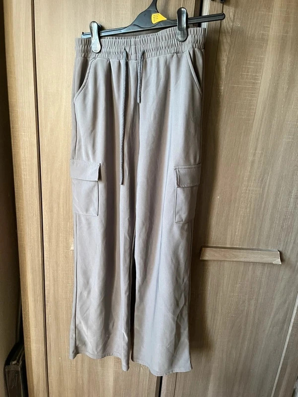 Pantalon cargo taille M