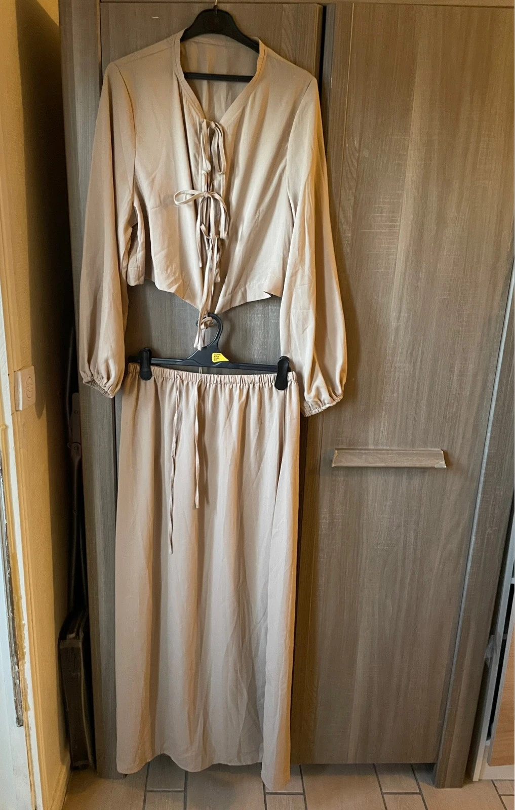 Ensemble 2 pièces fluide beige (Top à nouer + Jupe longue) Style Bohème Chic Taille M