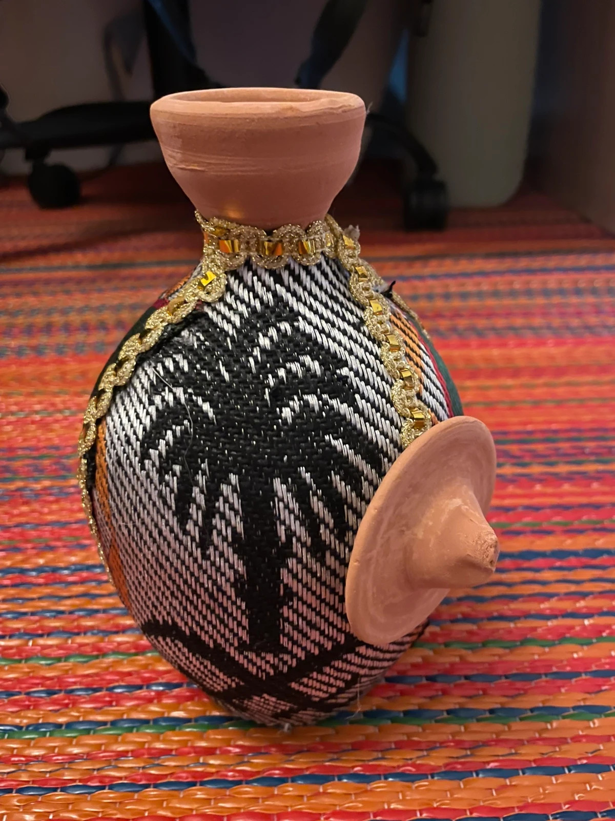 Jarre traditionnelle chaouia (amazigh berbère )en terre cuite fait main