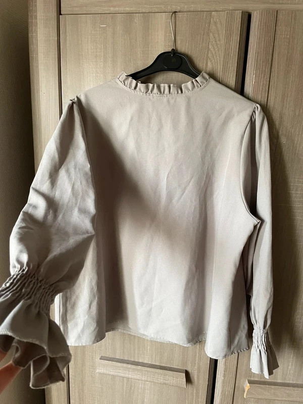 Chemisier chic gris col volanté et manches bouffantes smockées – Shein – taille XL / 42 / 14 4