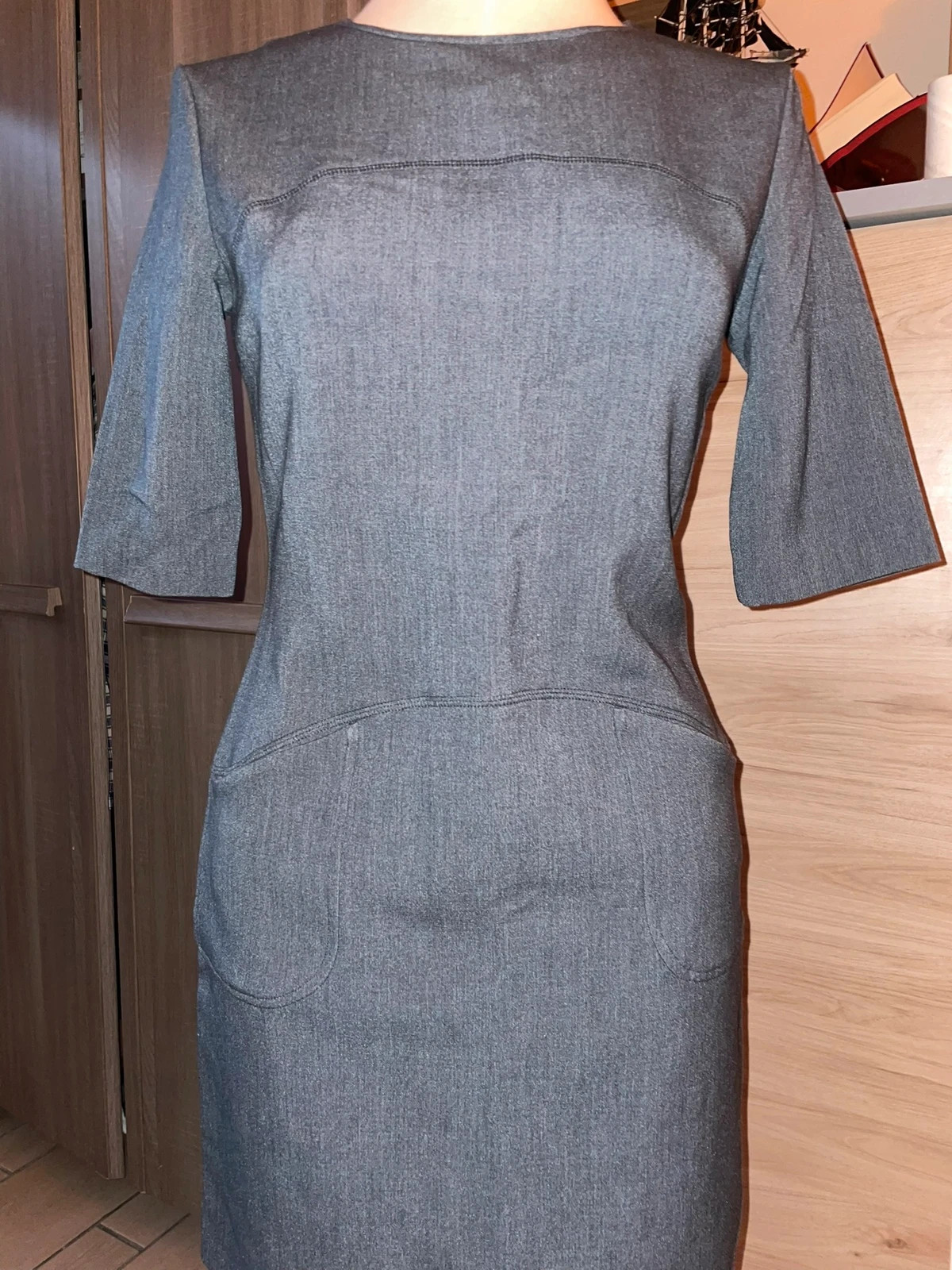 Robe Droite Chic Lacoste – Gris Anthracite – Lacoste – taille M / 38 / 10 4