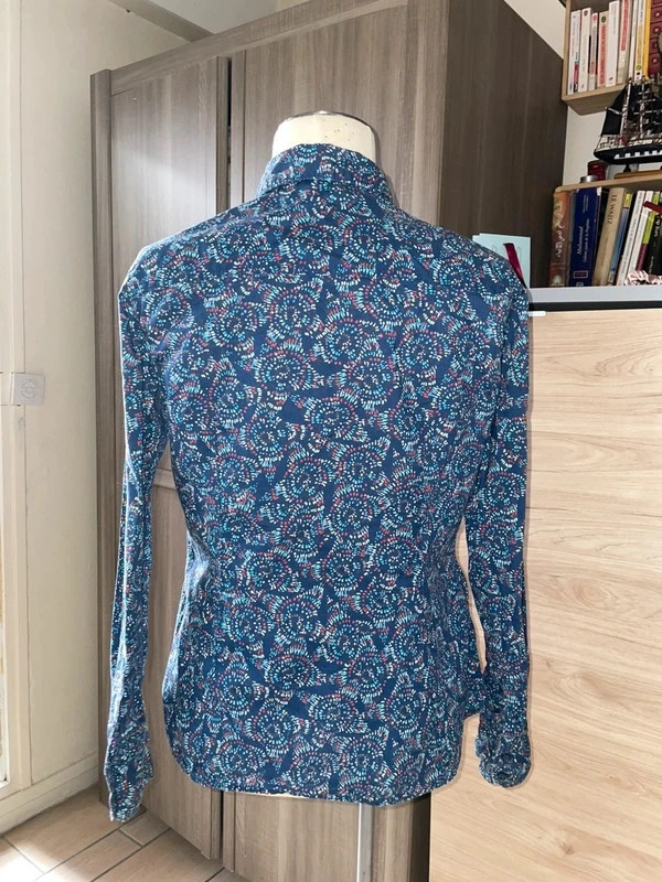 👔 Chemise Cintrée Esprit – Motif Graphique Bleu – Esprit – taille M / 38 / 10 2