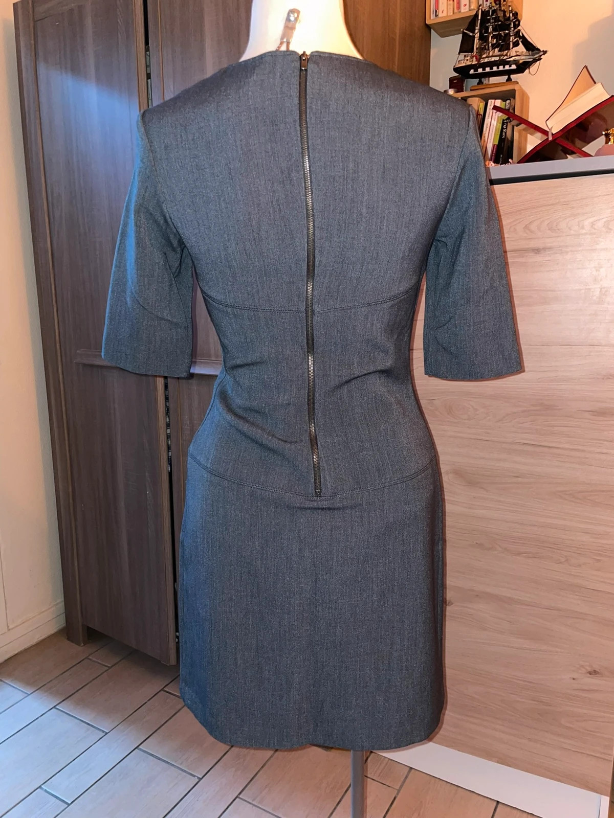 Robe Droite Chic Lacoste – Gris Anthracite – Lacoste – taille M / 38 / 10 3