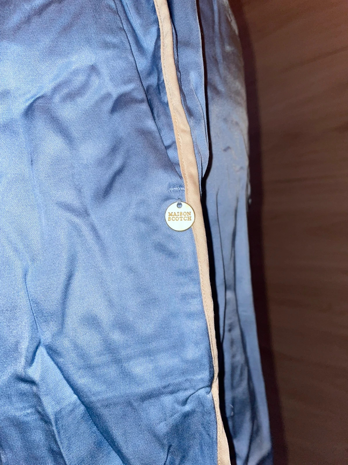 Pantalon fluide satiné bleu Maison Scotch – Style Pyjama Chic / Décontracté-chic – Maison Scotch – taille L / 40 / 12 5