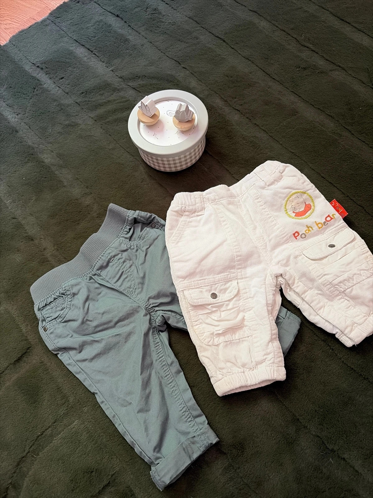 Lot pantalon garçon – Disney – taille 3-6 mois / 62 cm