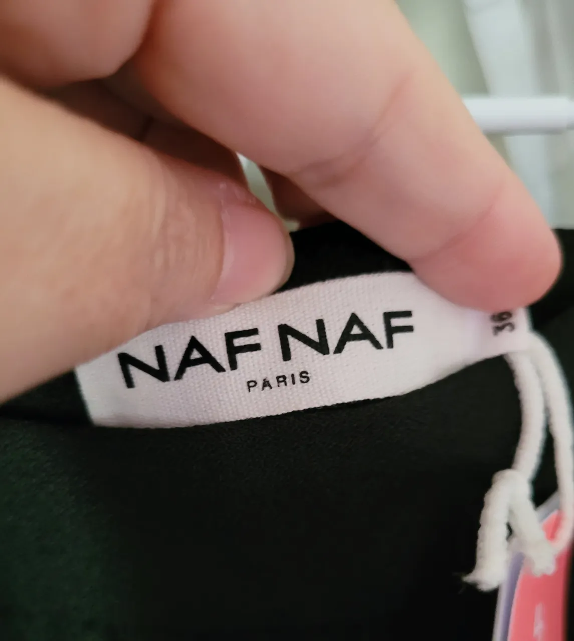 Jupe portefeuille noire en dentelle Naf  – Naf Naf – taille Taille unique 4