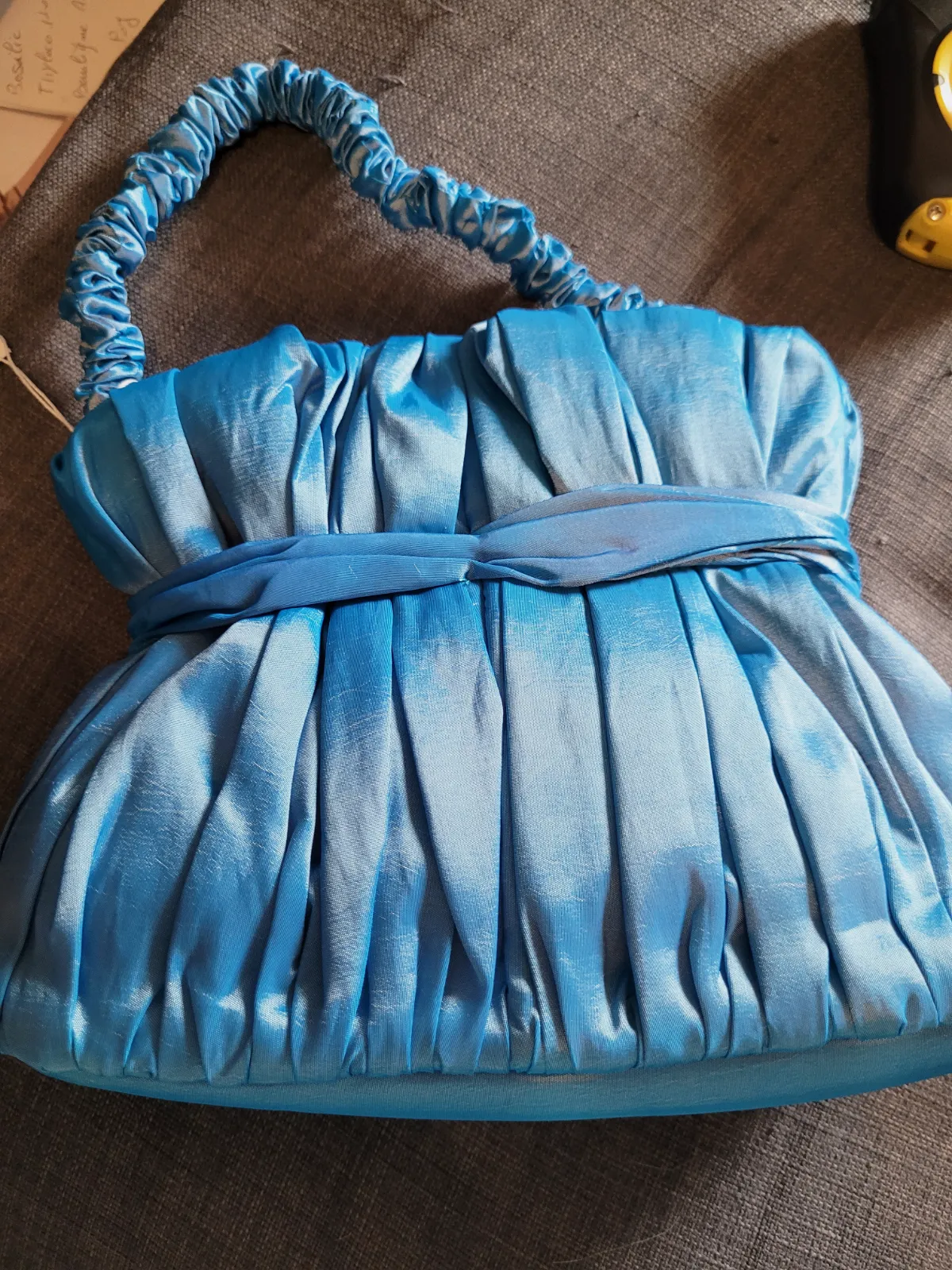 Petit sac satiné bleu  – Autre 8