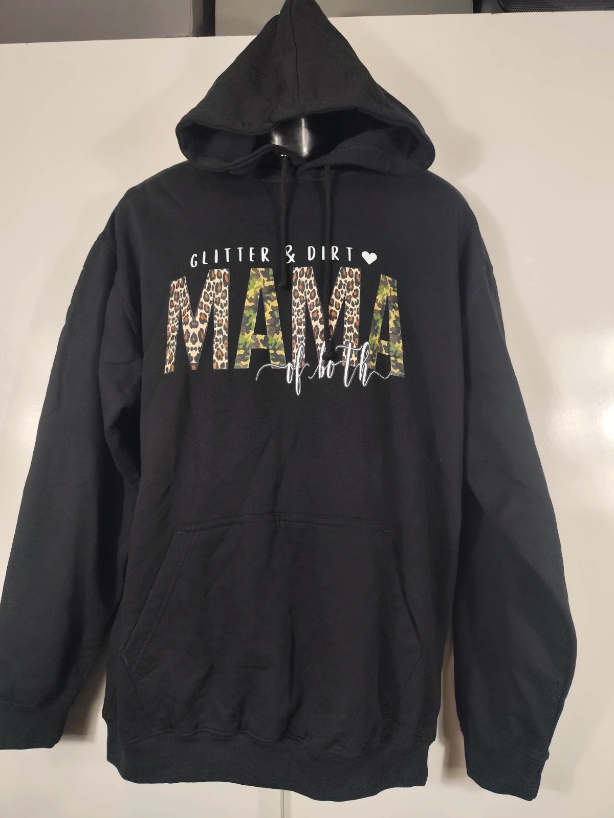 Sudadera Negra Capucha "Glitter & Dirt Mama of both" XL – Just Hoods – taille XL / 42 / 14