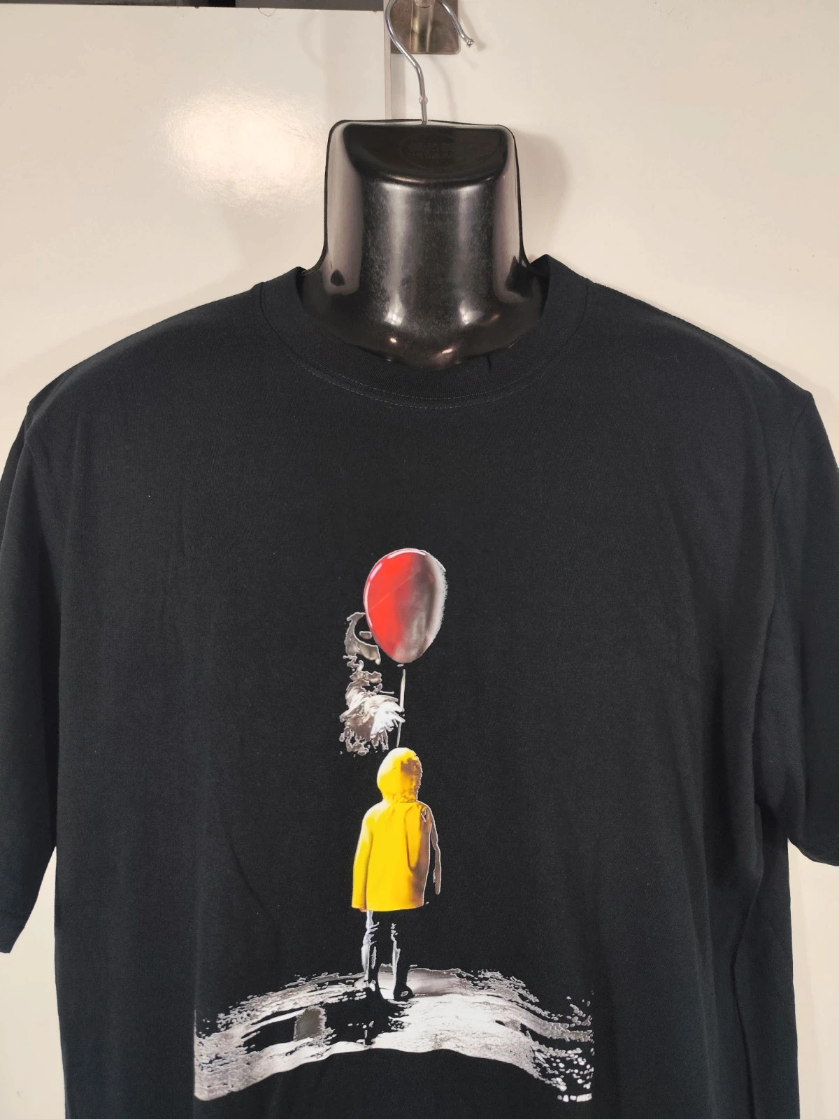 Camiseta Negra con Estampado de la Película "It" – taille M 2