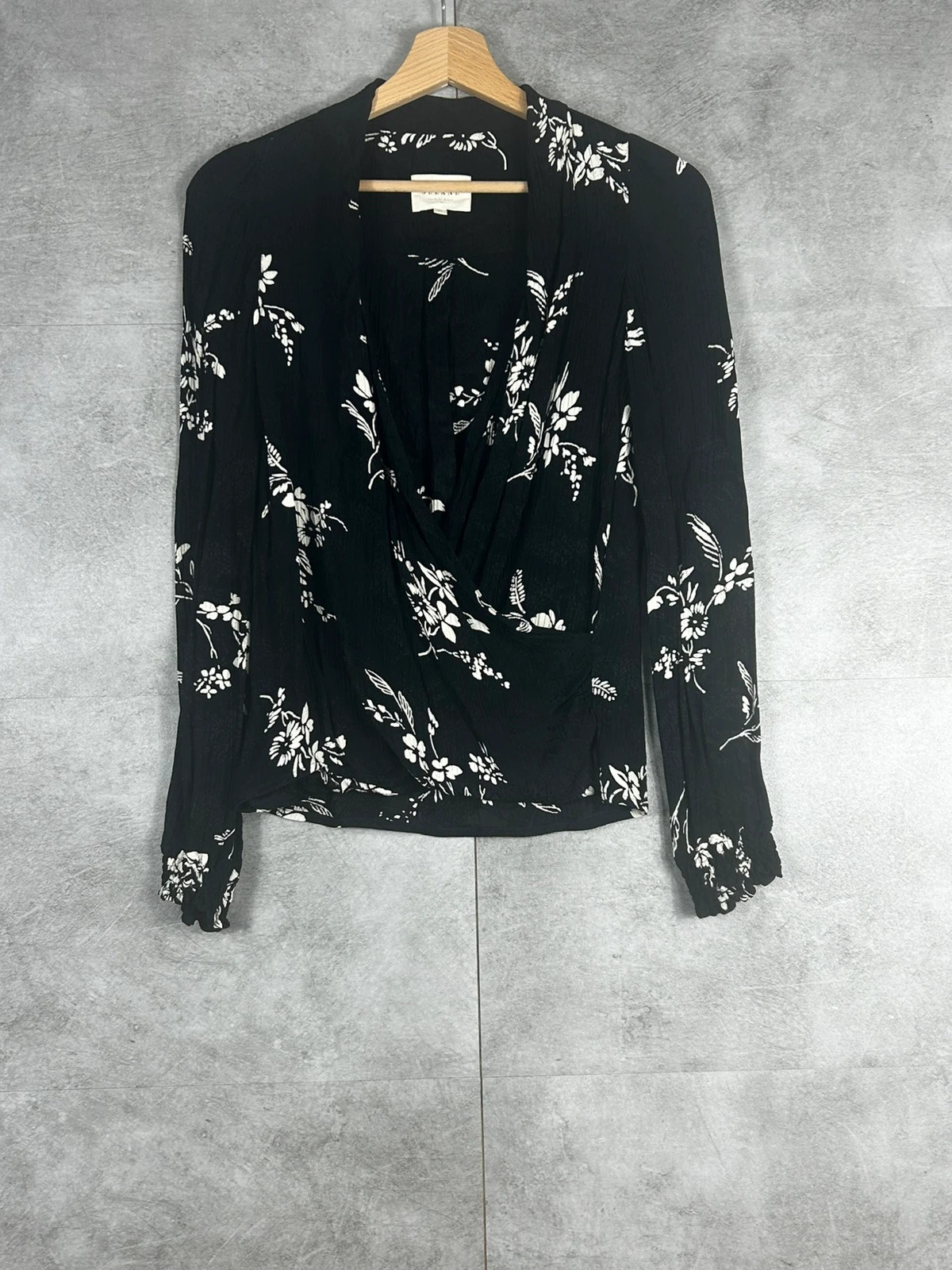 Sézane femme blouse Abélia taille 34 XS cache-cœur viscose jacquard floral noir écru