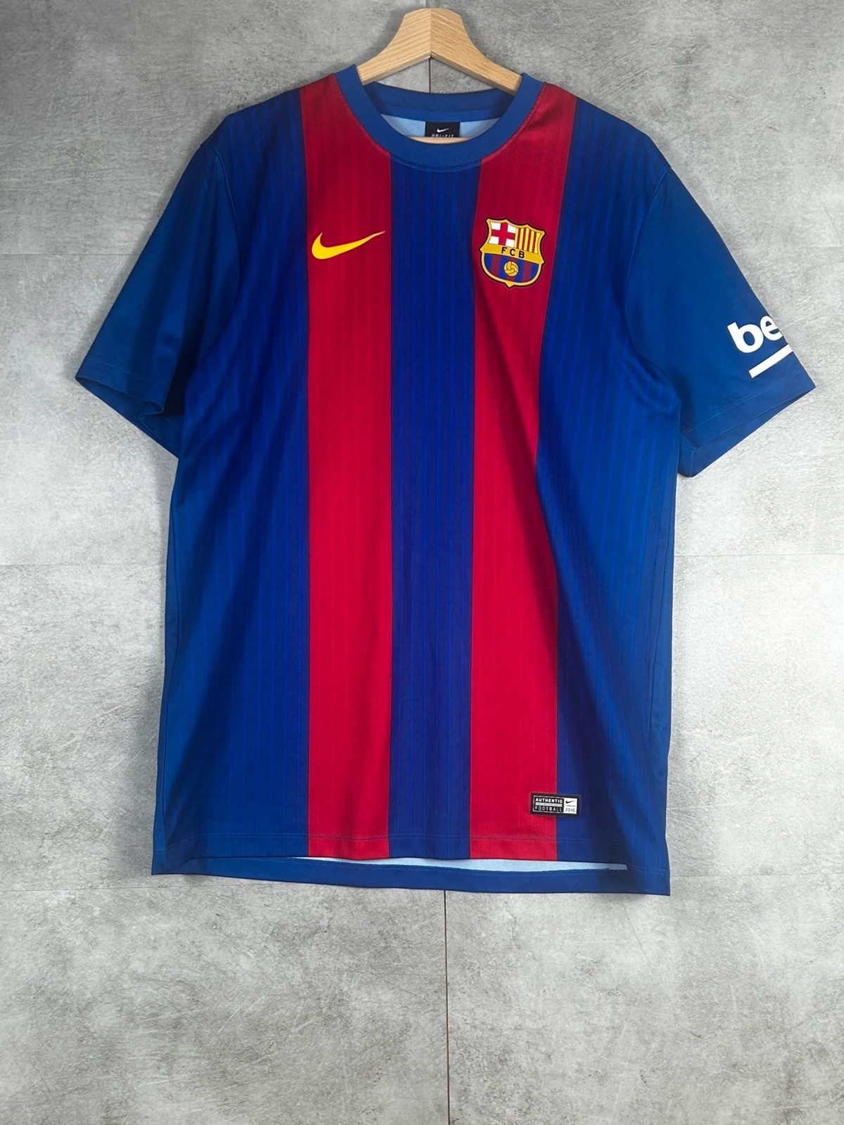Nike homme FC Barcelona 2016 2017 taille L maillot domicile Dri-FIT sponsorless bleu rouge – Nike – taille L