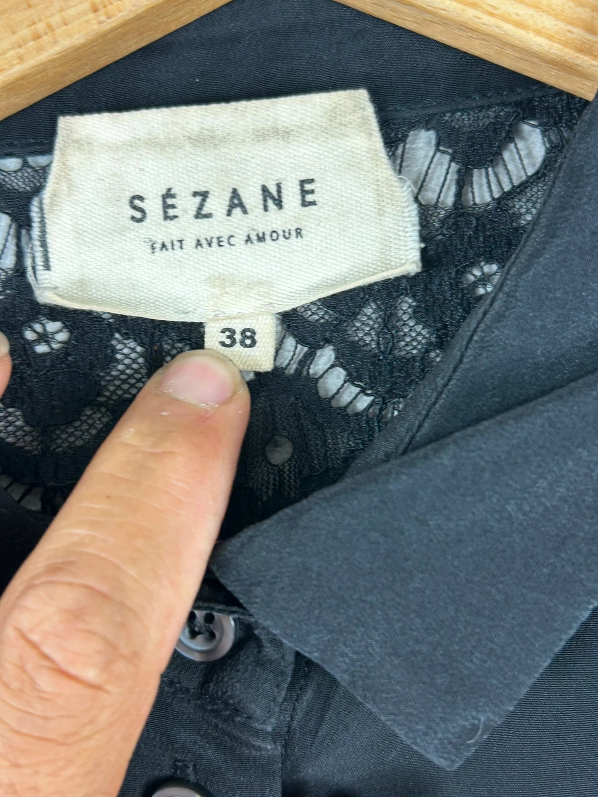 Sézane femmes Adeline taille 38 chemise 100% soie dentelle noire – Sézane – taille M / 38 / 10 4