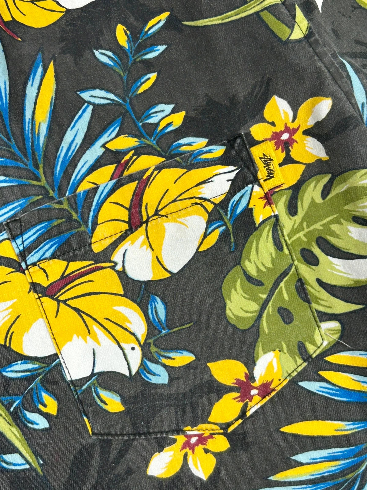 Stüssy hommes chemise hawaïenne taille S coton fleurs tropicales streetwear noir – Stüssy – taille S 4