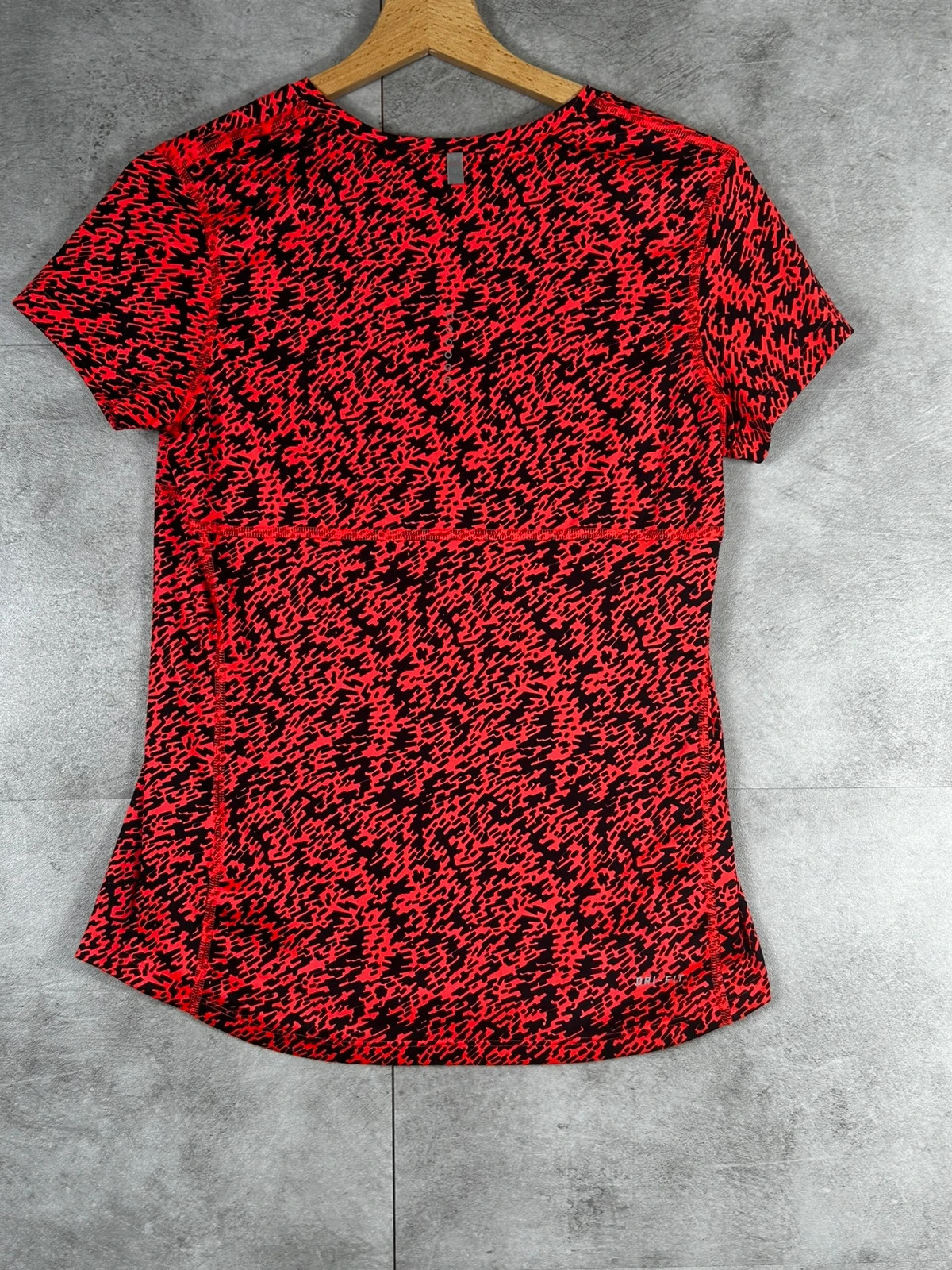 Nike femmes Running Dri-FIT taille S t-shirt technique sport imprimé rouge noir – Nike – taille S / 36 / 8 2