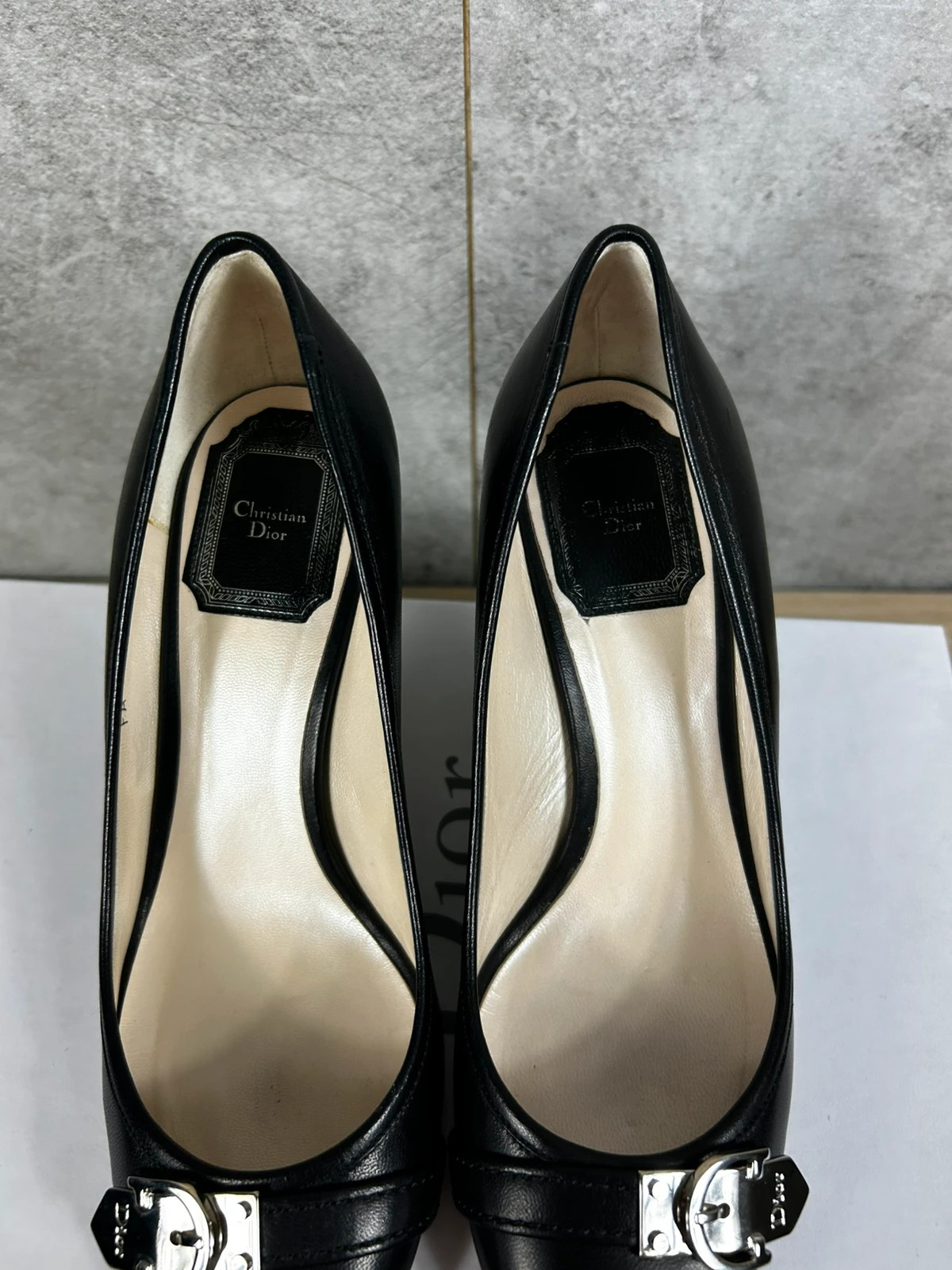 Christian Dior femme escarpins cuir noir boucle CD taille 35.5 Made in Italy luxe – Dior – taille 35.5 5