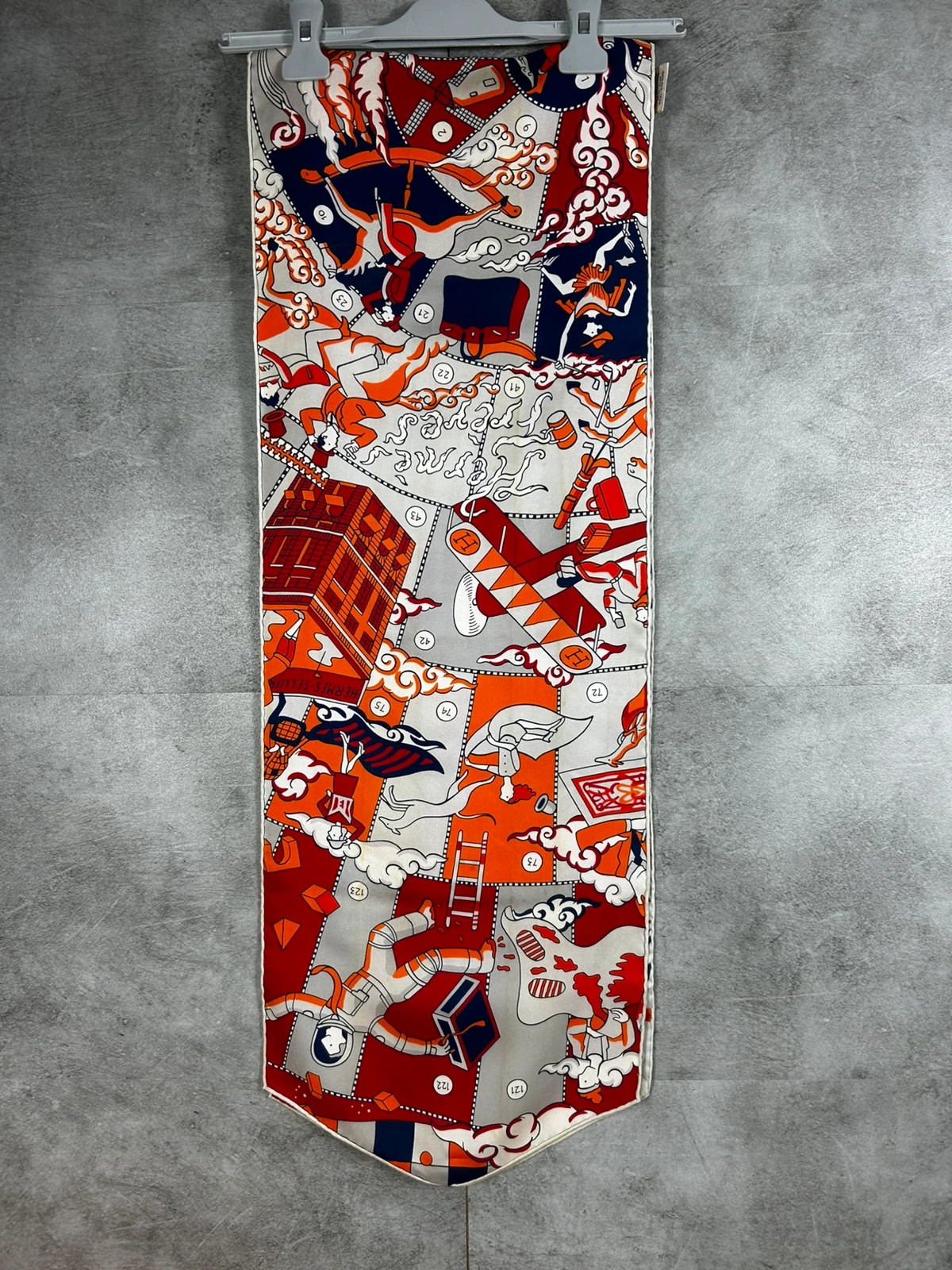 Hermès femme twilly écharpe foulard soie 100% Made in France orange rouge bleu luxe – Hermès 2