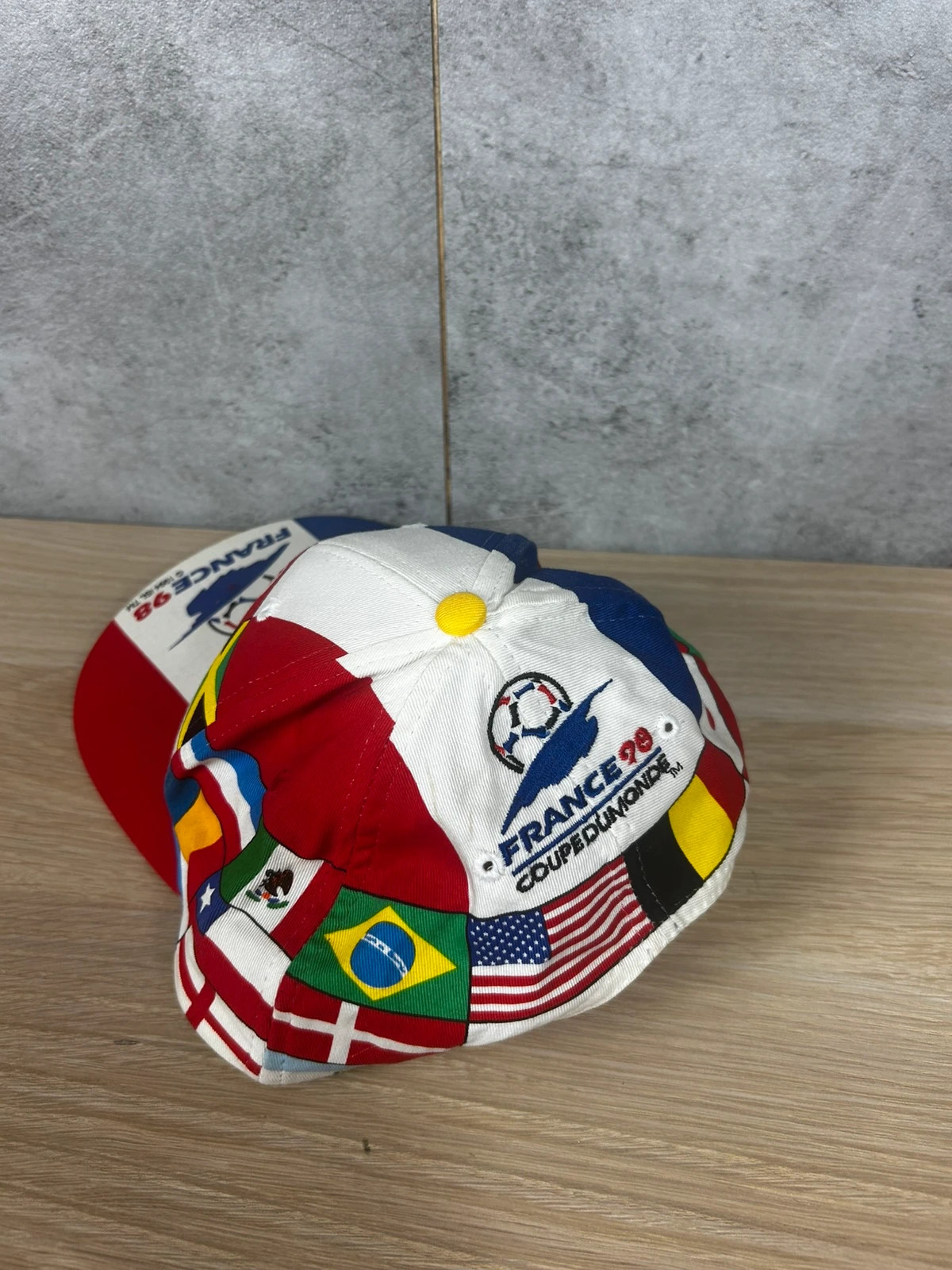 Casquette France 98 Coupe du Monde officielle vintage drapeaux internationaux collector multicolore – France 98 Coupe du Monde – taille Taille unique 2
