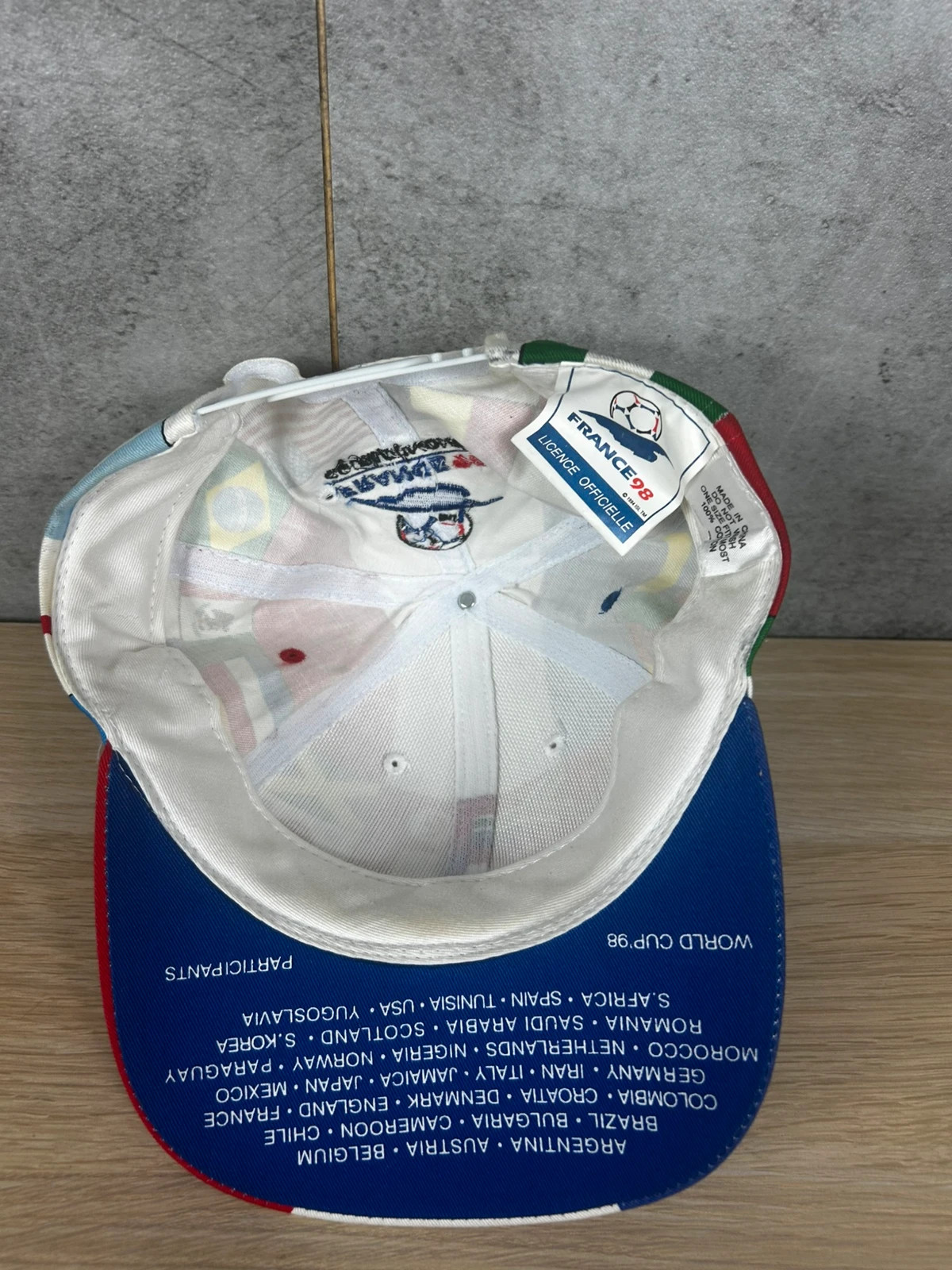 Casquette France 98 Coupe du Monde officielle vintage drapeaux internationaux collector multicolore – France 98 Coupe du Monde – taille Taille unique 5