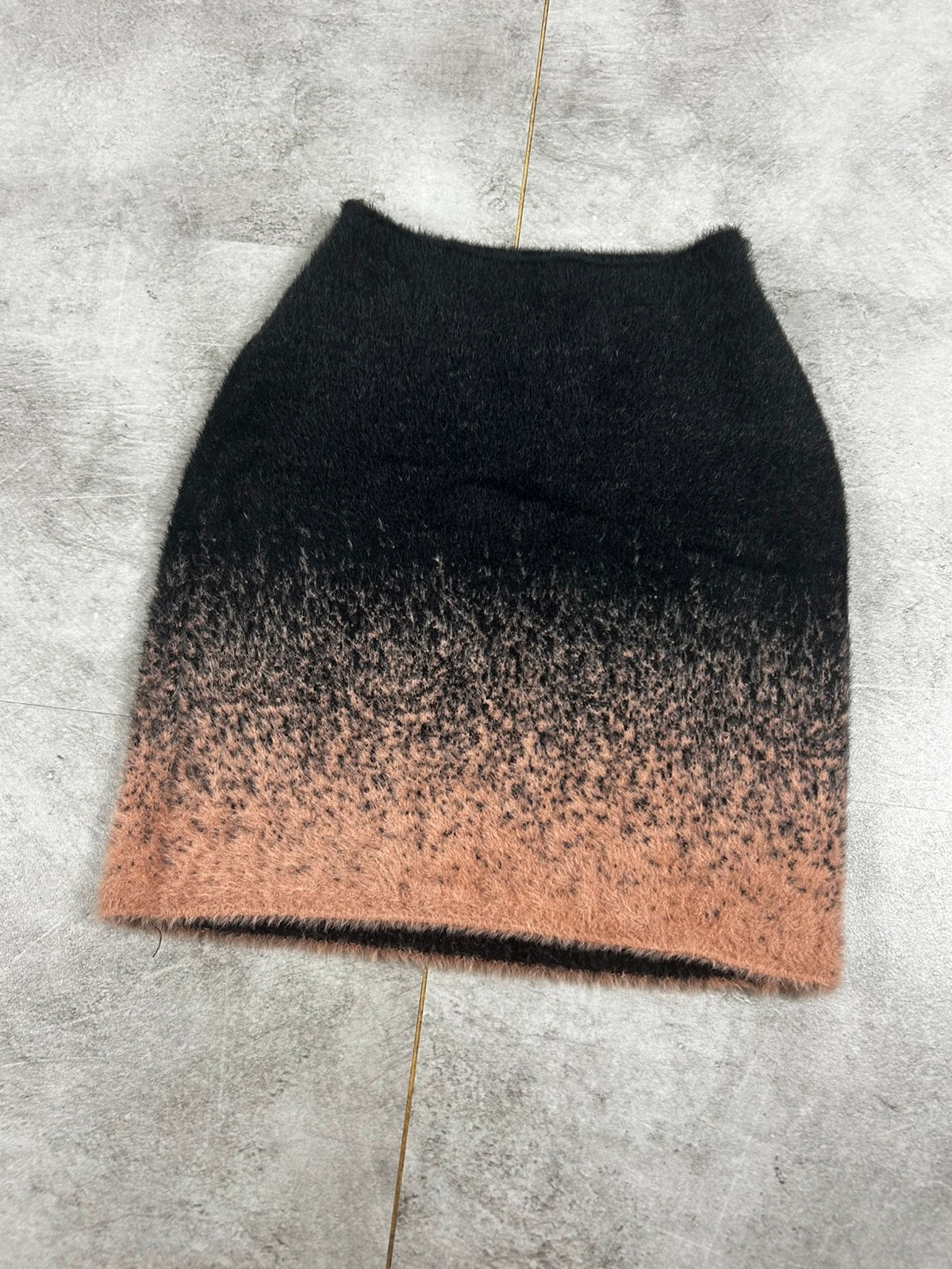 Ottolinger femmes jupe maille duveteuse taille S dégradé noir beige y2k luxe