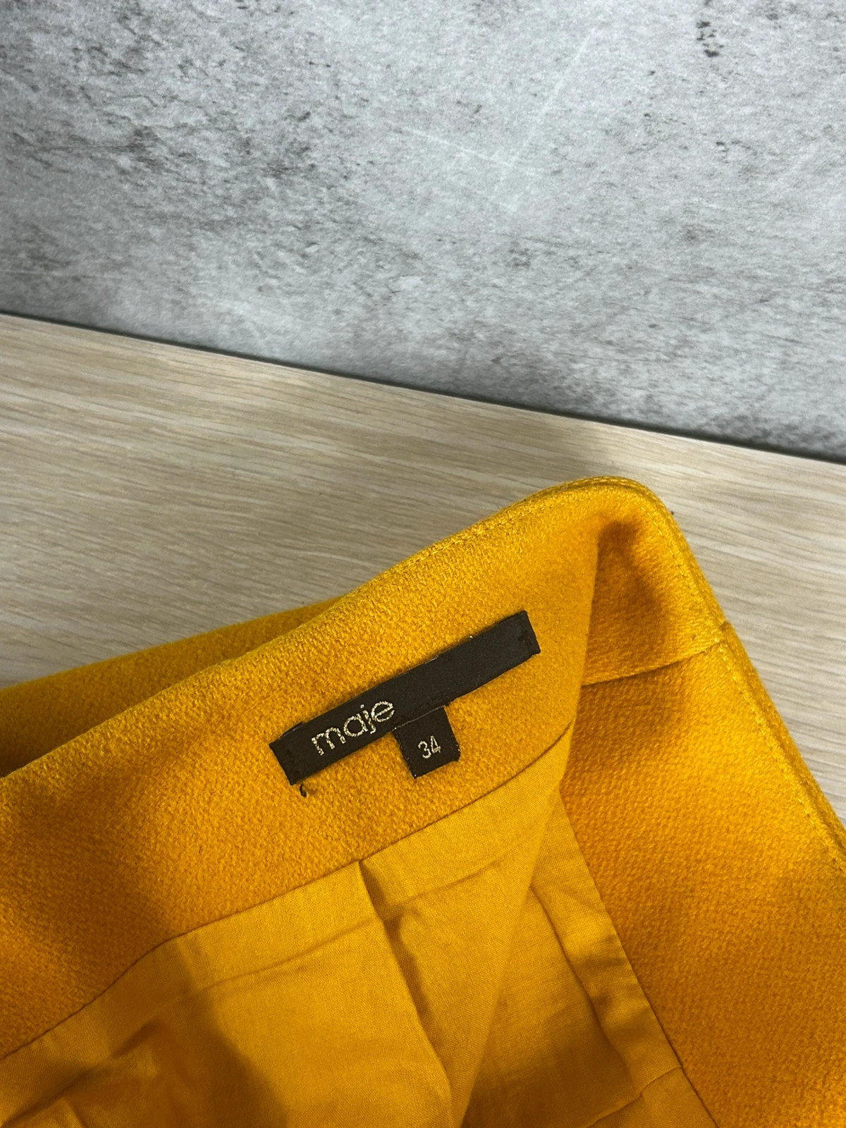 Maje Jupe Courte Laine Jaune Moutarde Cuir Agneau Taille 34 – Maje – taille XS / 34 / 6 4