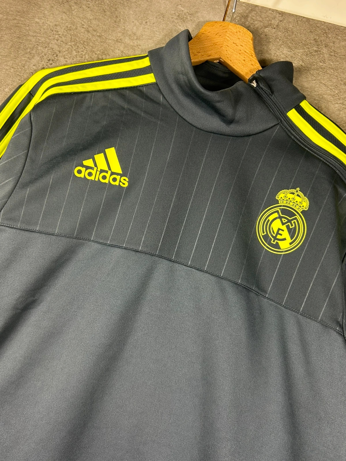 Adidas Real Madrid training top 2015 2016 ClimaCool gris anthracite jaune fluo taille S – adidas – taille S 3