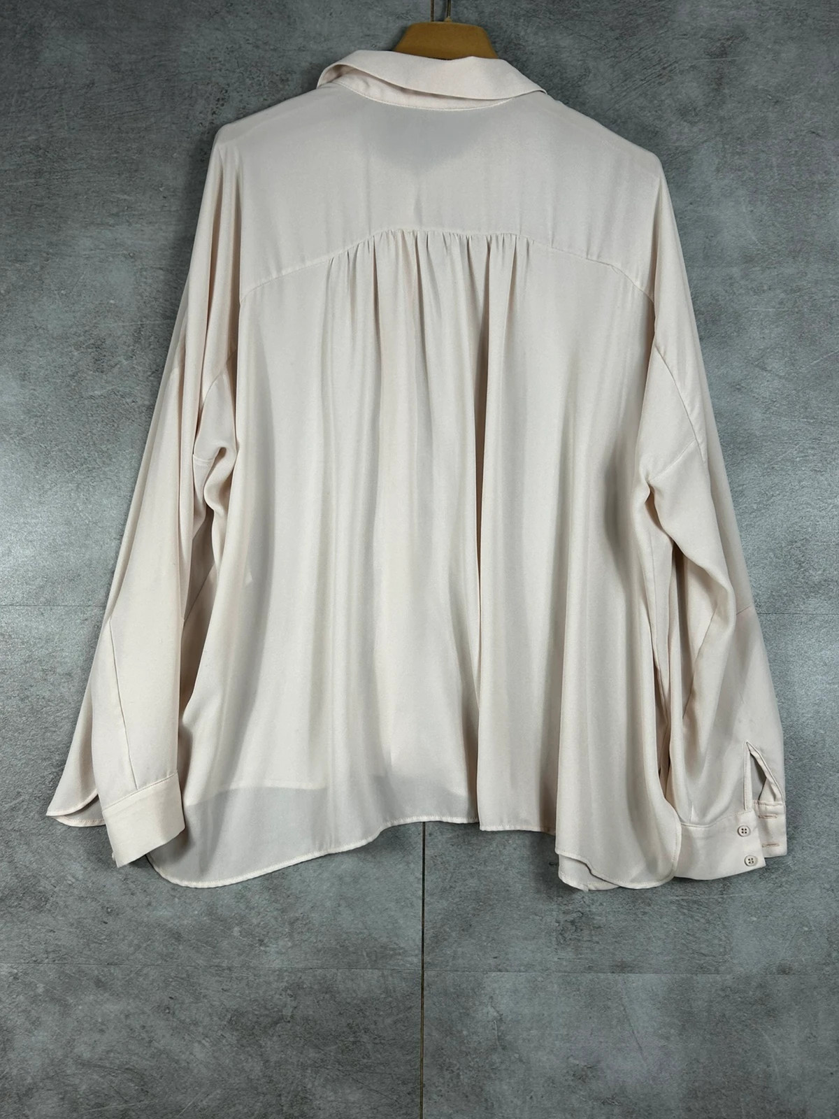 Zapa Femmes Chemise Fluide Oversize Taille 34 Beige Poudré Nude Chic Minimaliste – ZAPA – taille XS / 34 / 6 2