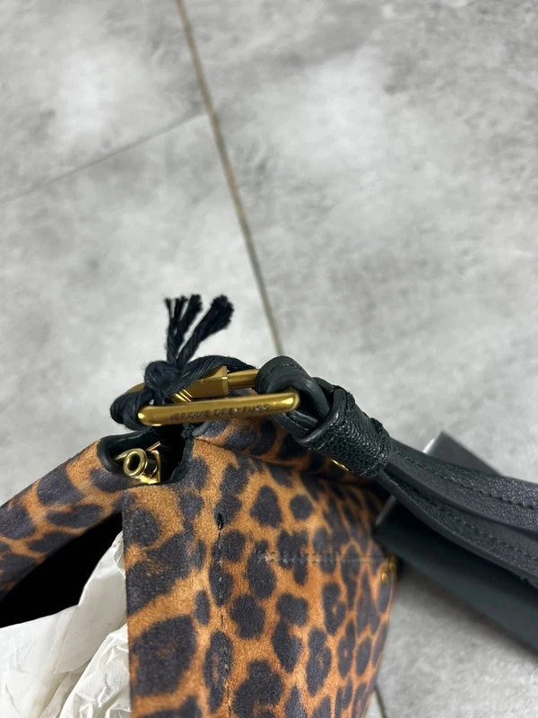 Jerome Dreyfuss femme pochette clic clac leopard cuir wristlet dragonne luxe mini bag marron noir – Jérôme Dreyfuss 4