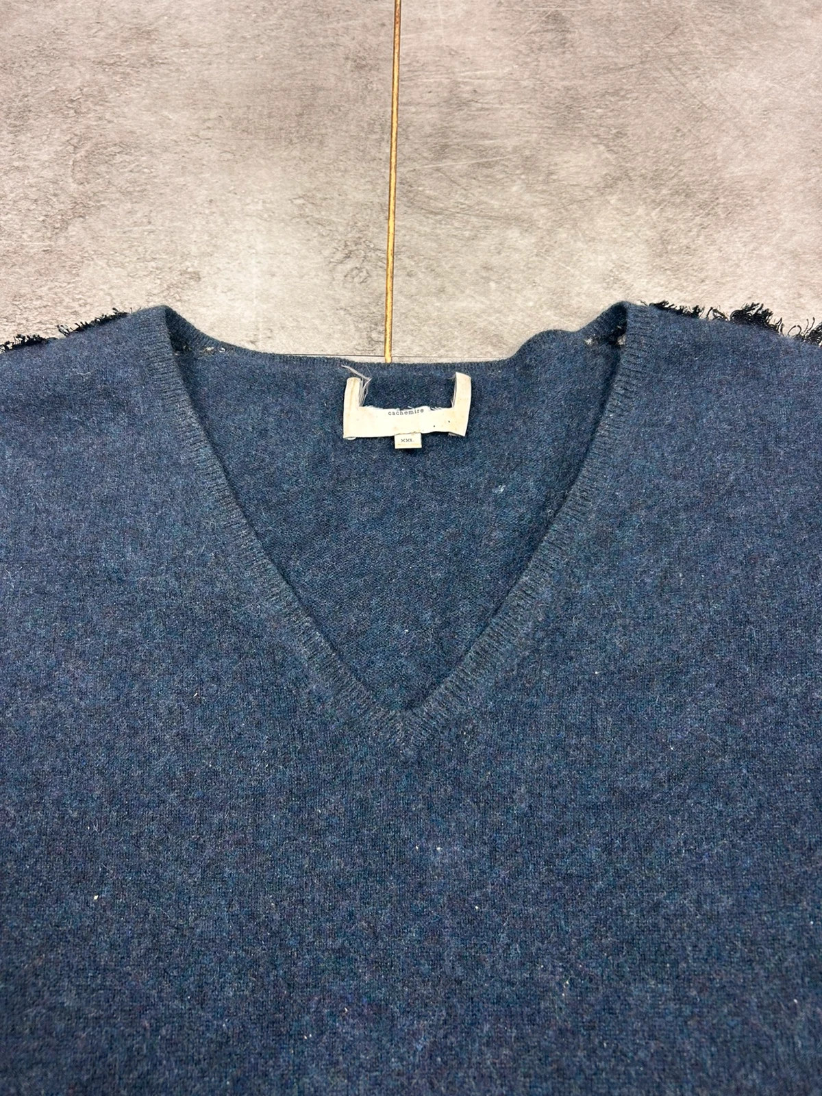Eric Bompard femme pull cachemire col V XXL dentelle bleu graphite – Eric Bompard – taille XXL / 44 / 16 5