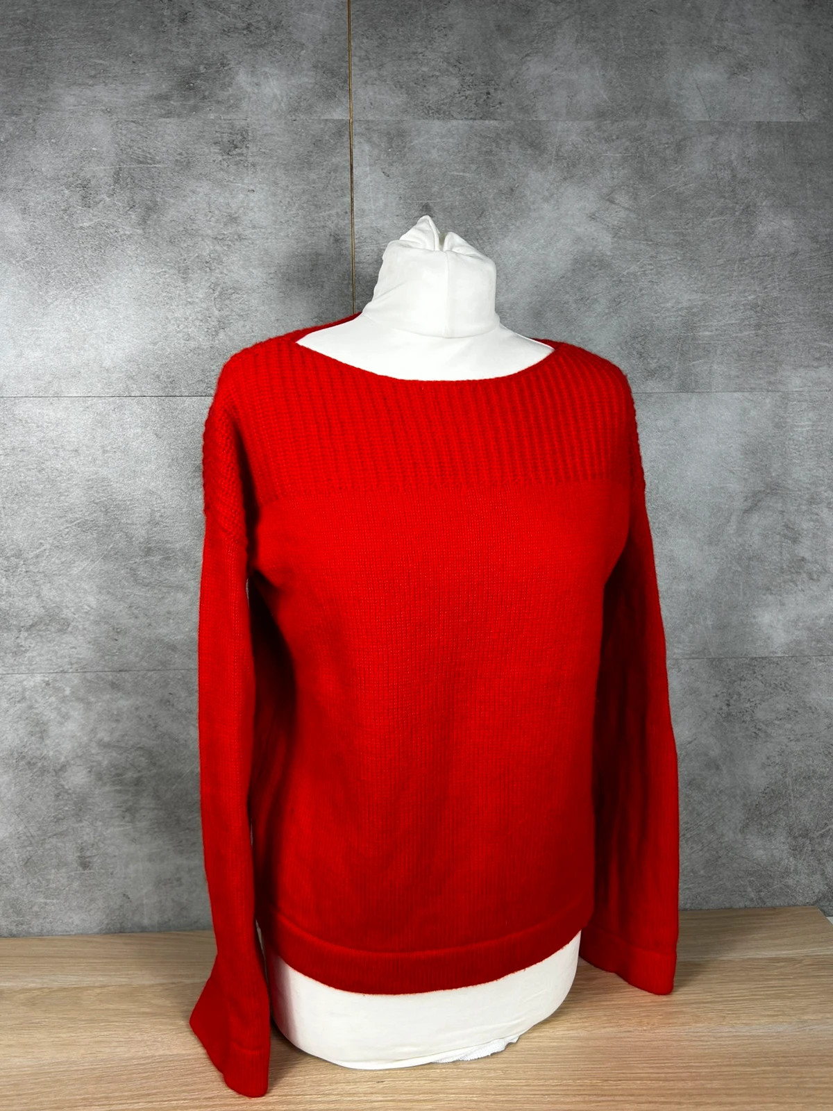Comptoir des Cotonniers pull femme rouge maille texturée col bateau chic minimaliste