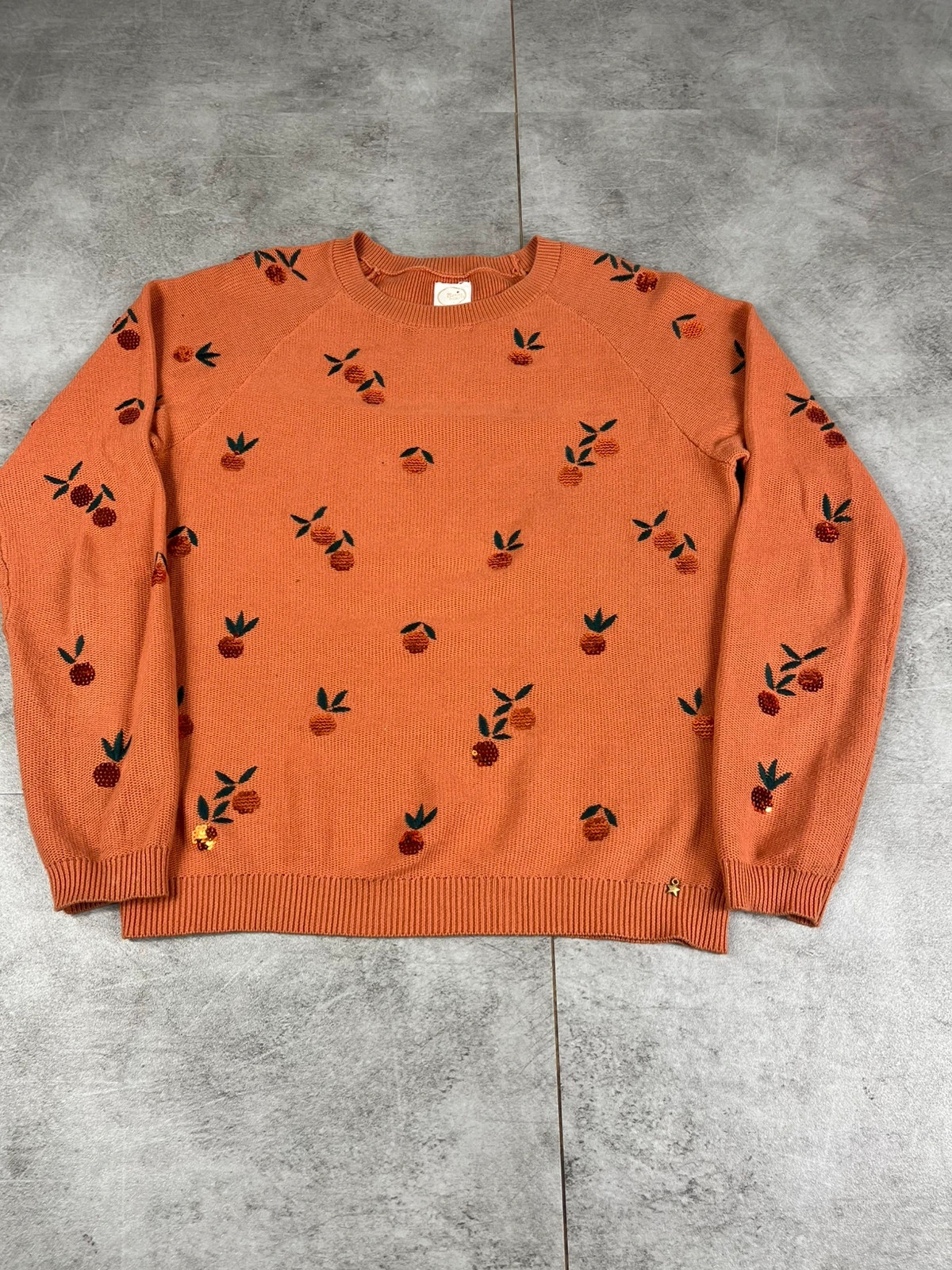 Des Petits Hauts femme pull Doko T0 orange motifs fruits brodés sequins maille fantaisie doux
