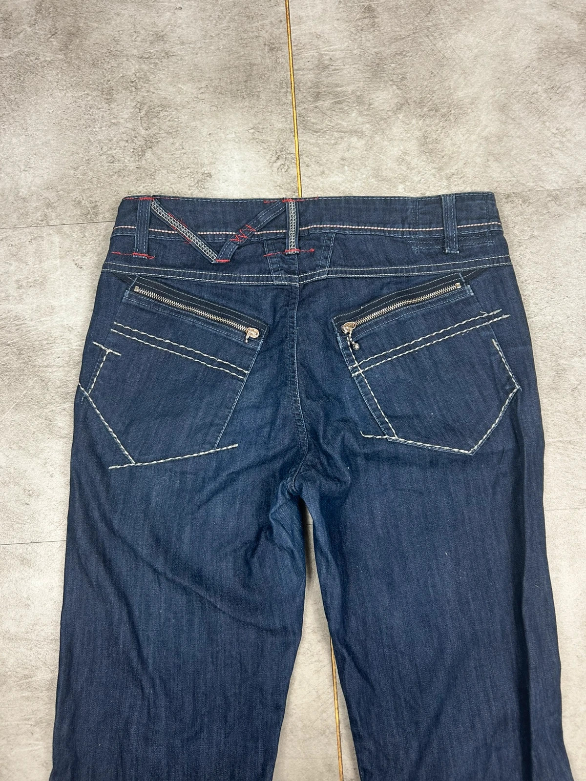 Le Jean De Marithé François Girbaud femme jean flare taille 28 denim brut italien zip poches arrière – Marithé + François Girbaud – taille M / 38 / 10 5