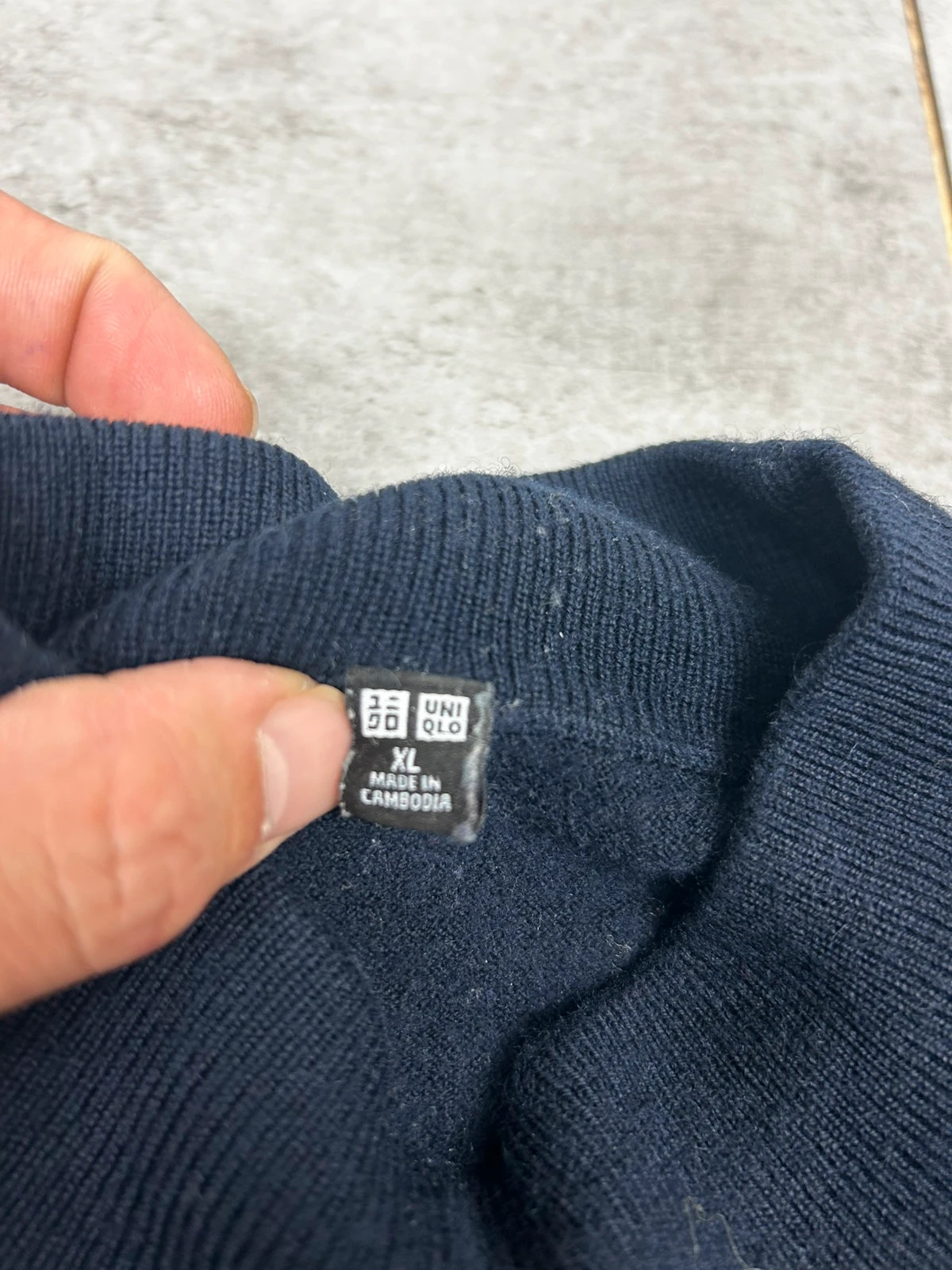 Uniqlo homme pull laine col montant XL bleu marine hiver classique – Uniqlo – taille XL 5
