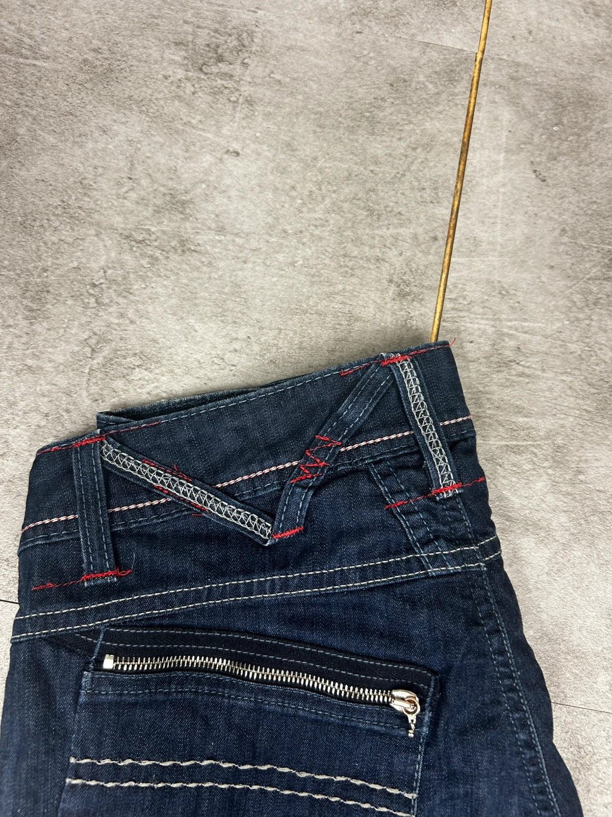 Le Jean De Marithé François Girbaud femme jean flare taille 28 denim brut italien zip poches arrière – Marithé + François Girbaud – taille M / 38 / 10 5