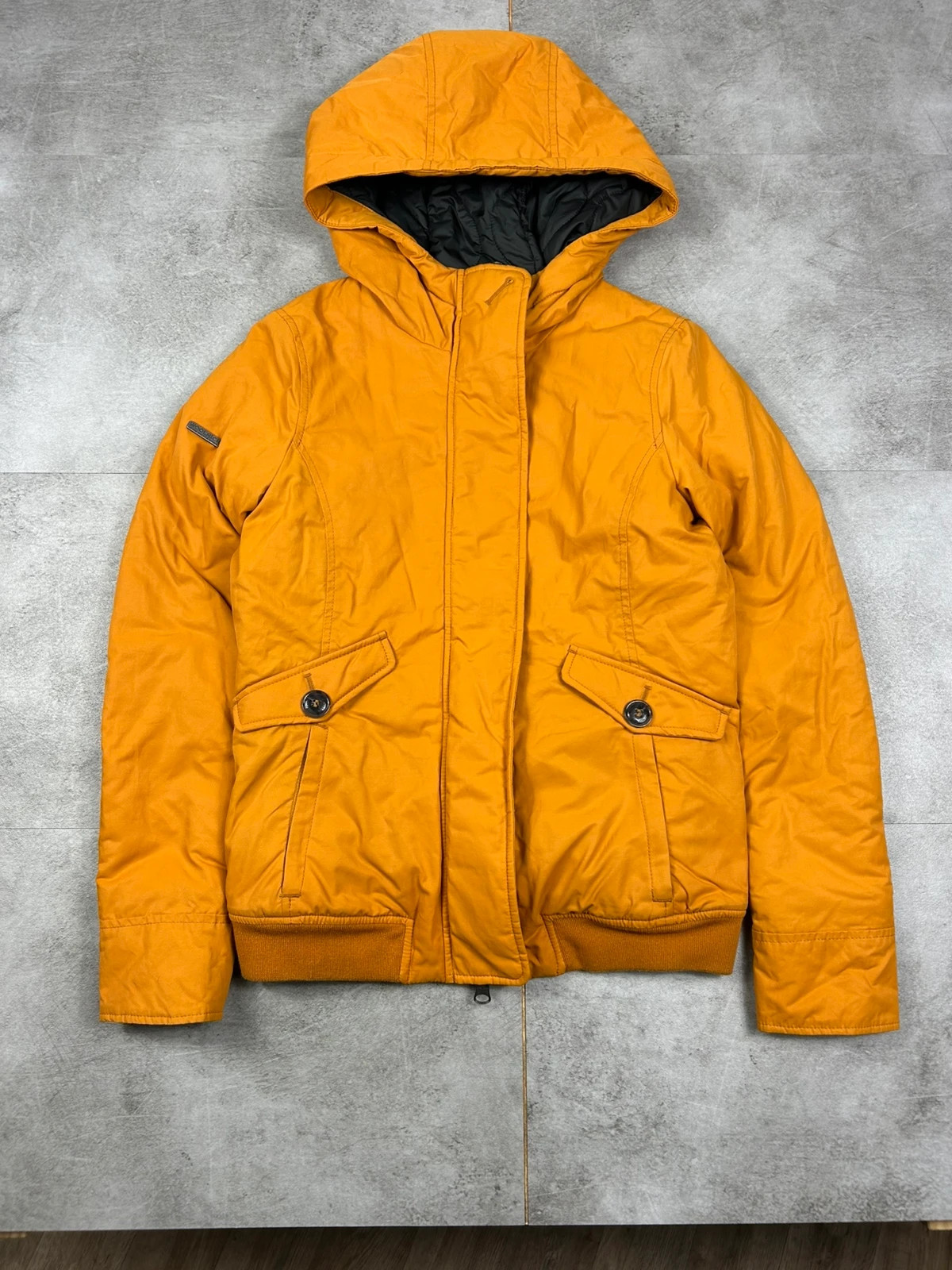 Woolrich femmes veste coupe vent imperméable ciré Polar Bomber XS Moutarde Rare éditions limitée